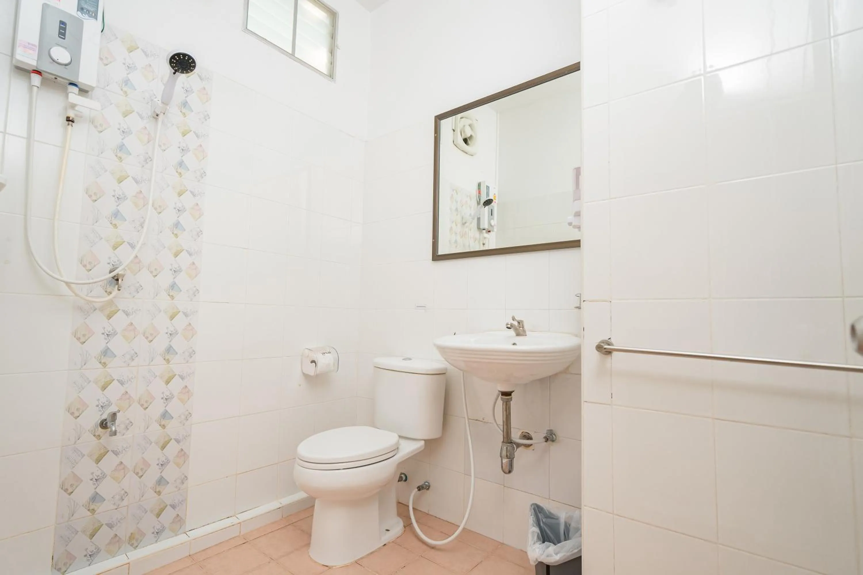 Bathroom in Top Inn Hotel