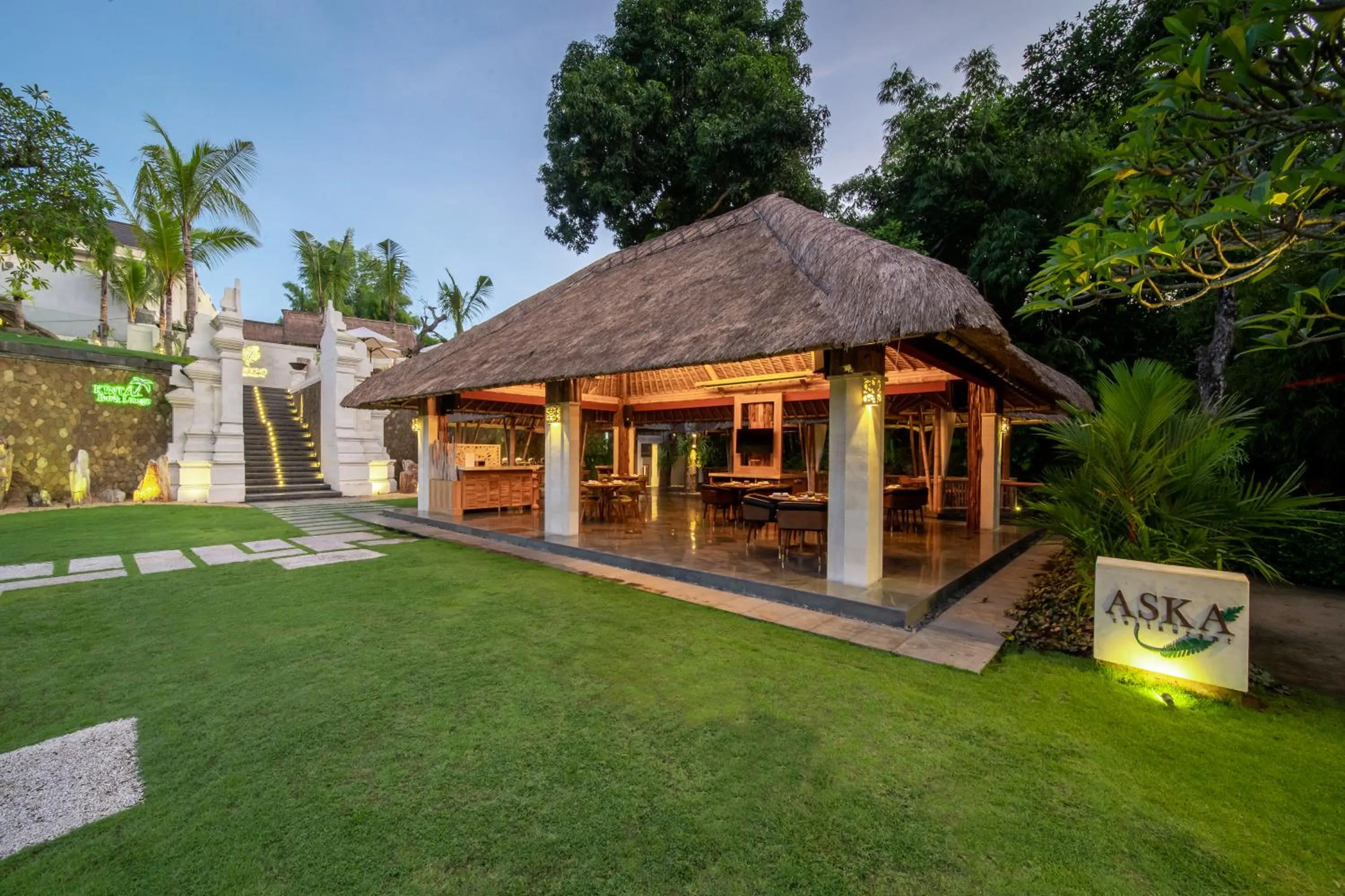 Restaurant/places to eat in Harsono Boutique Resort Bali