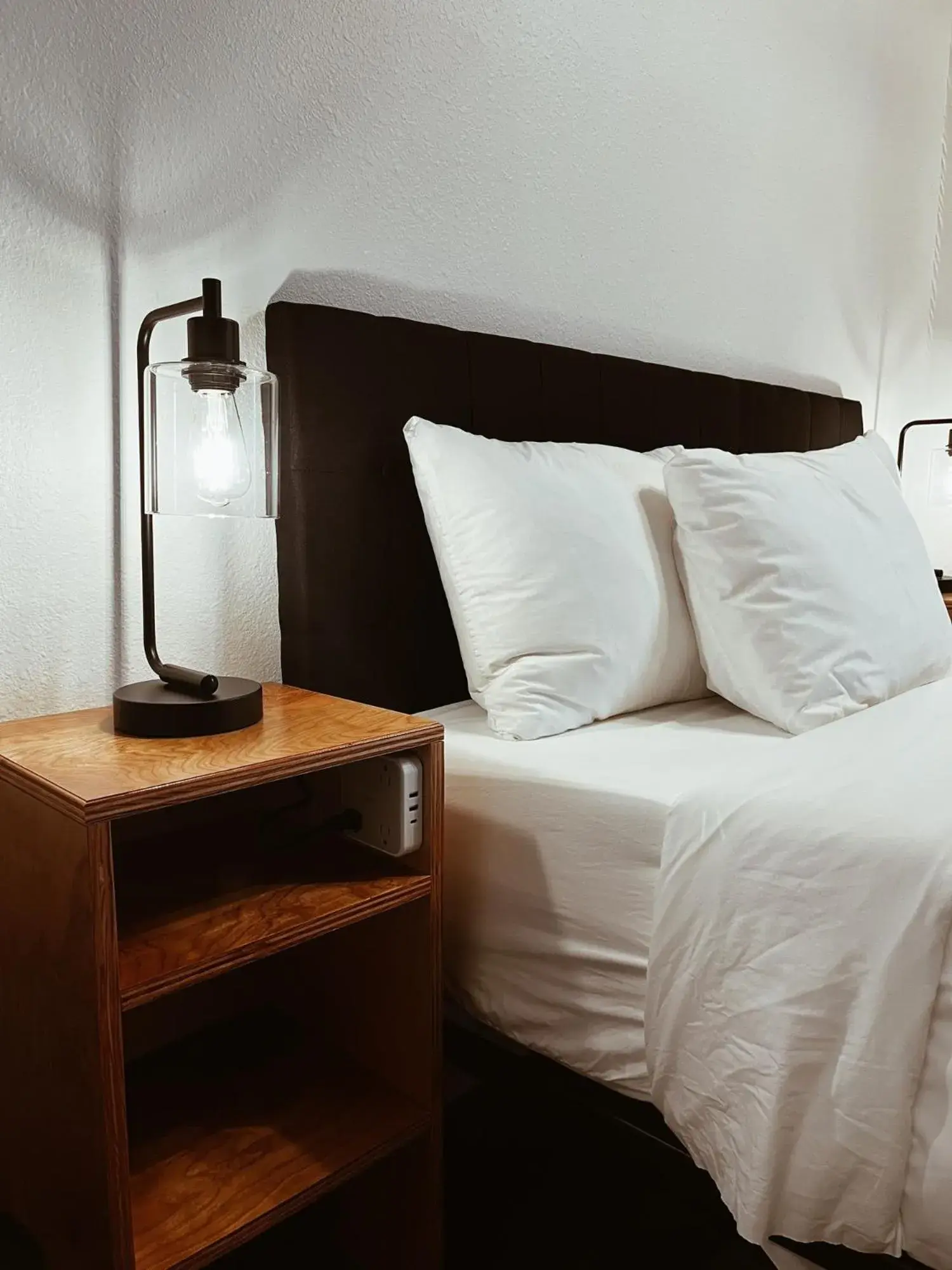 Bed in Jackalope Motor Lodge Bed in Jackalope Motor Lodge