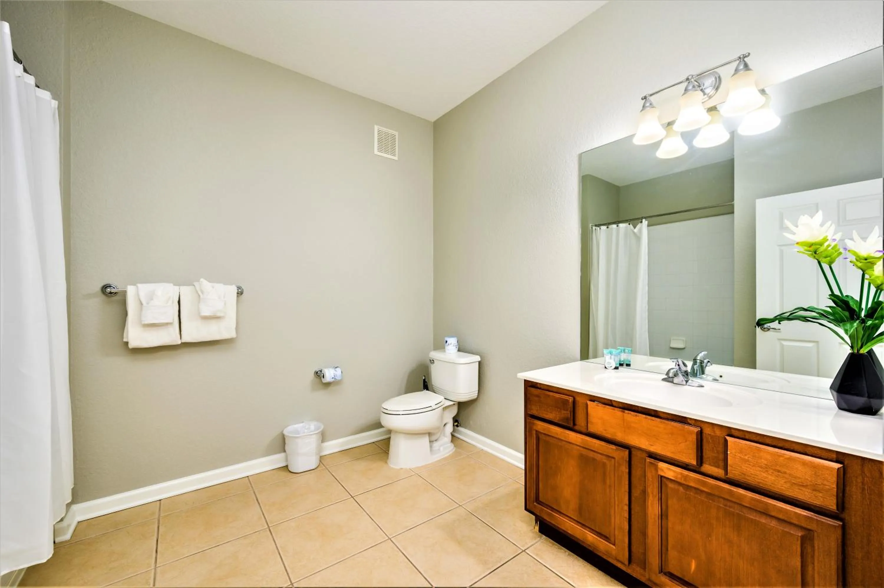 Bathroom in Vista Cay Resort by Millenium at Universal Blvd.