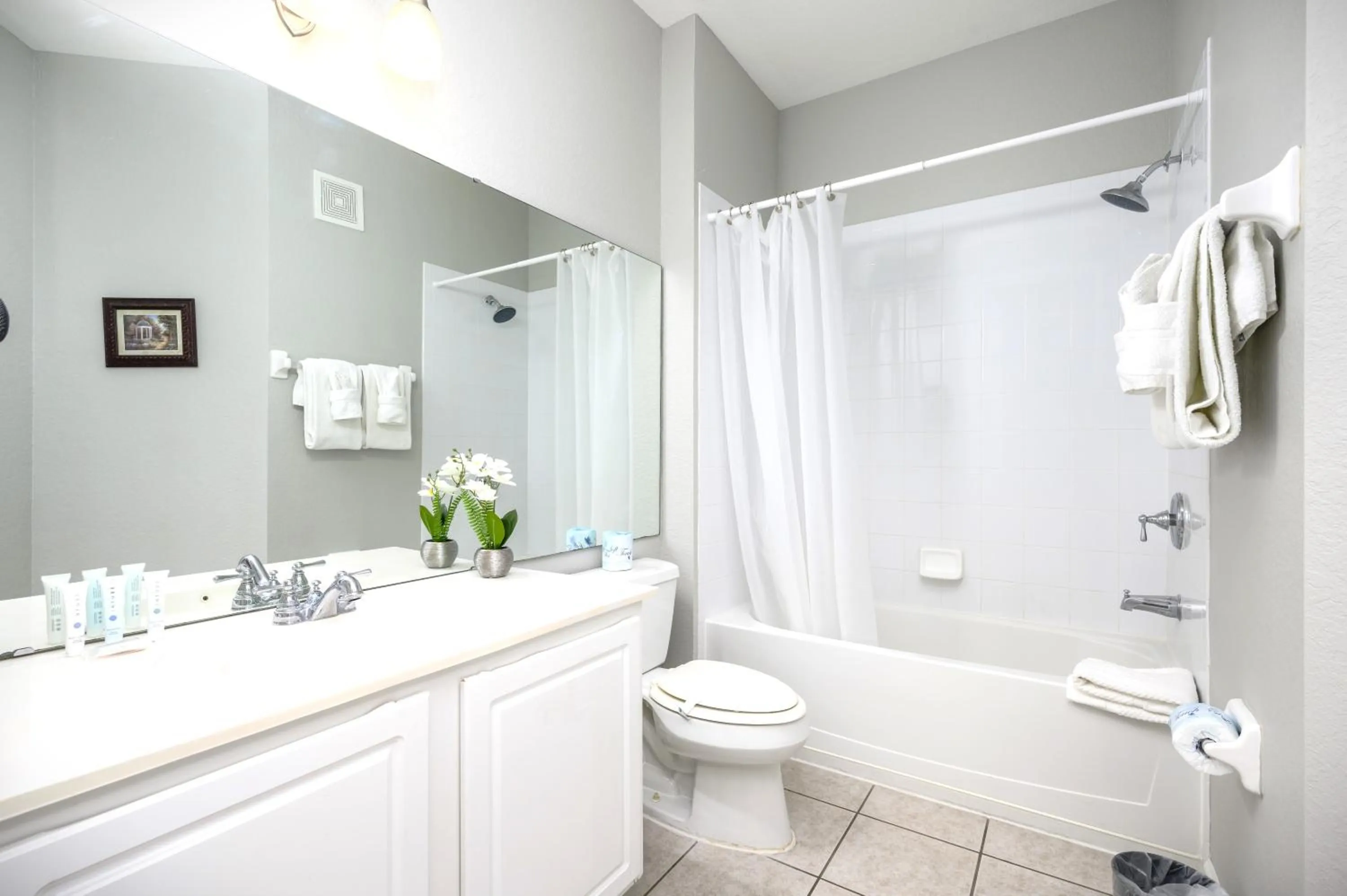 Bathroom in Vista Cay Resort by Millenium at Universal Blvd.