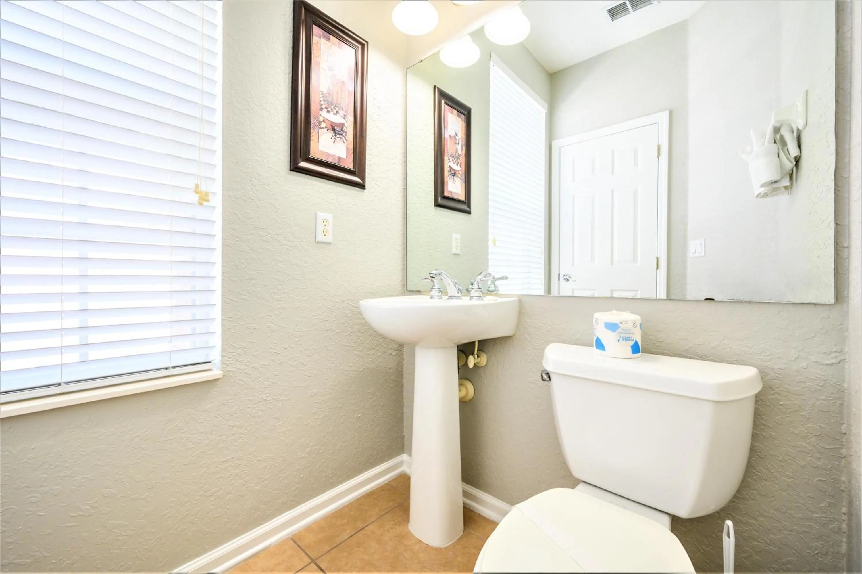 Bathroom in Vista Cay Resort by Millenium at Universal Blvd.