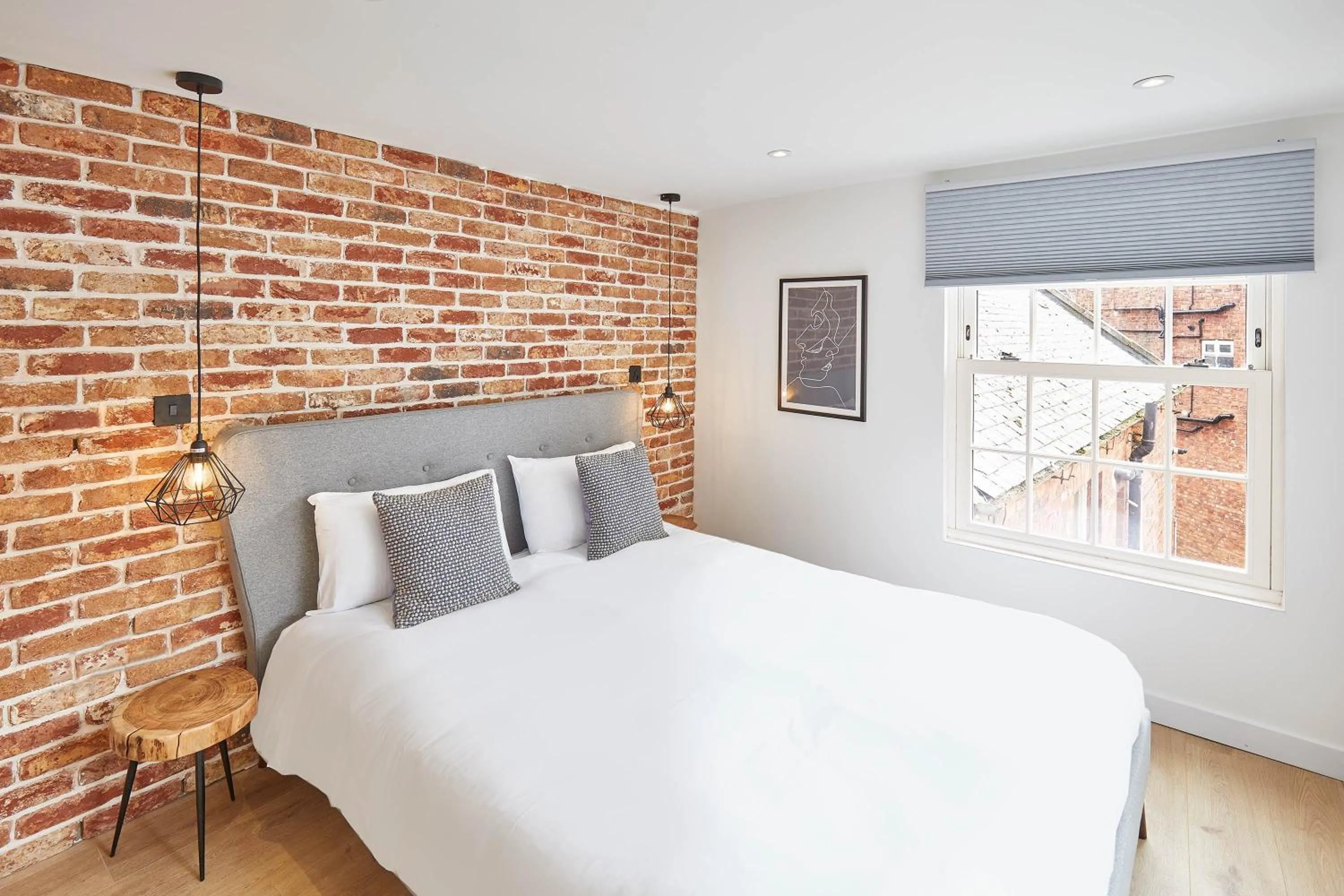 Bed in Host & Stay - Golden Lion Apartments