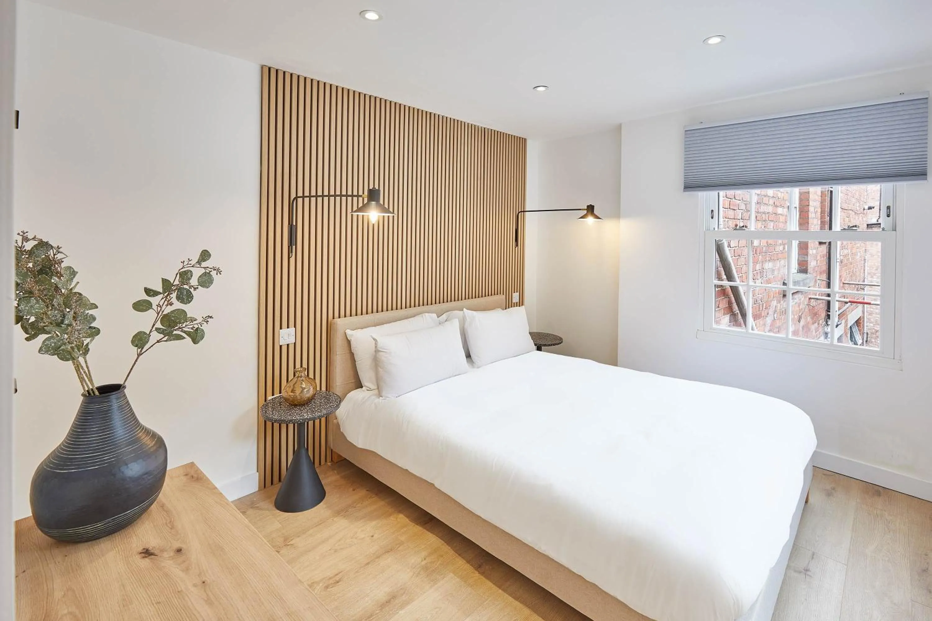 Bed in Host & Stay - Golden Lion Apartments
