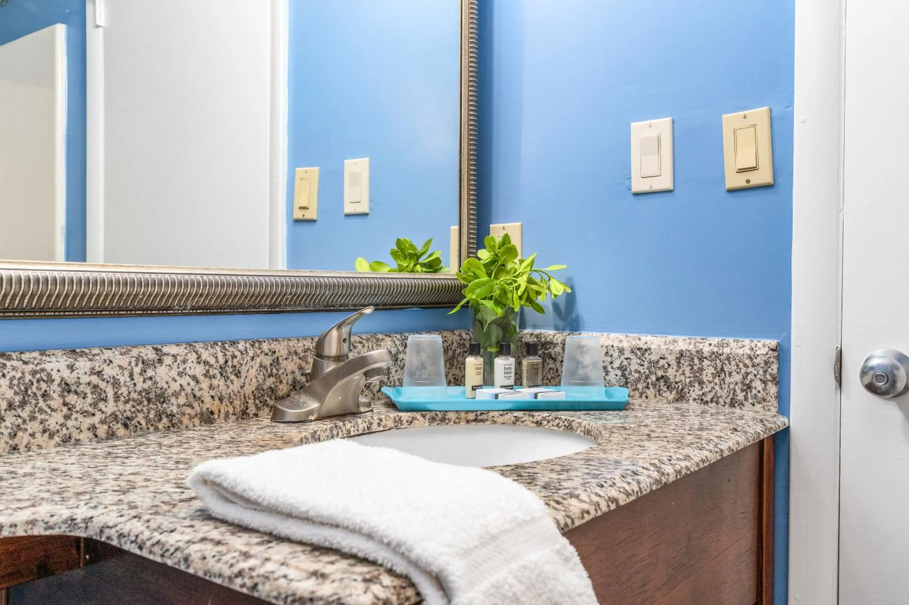 Bathroom in Cayman Suites Hotel