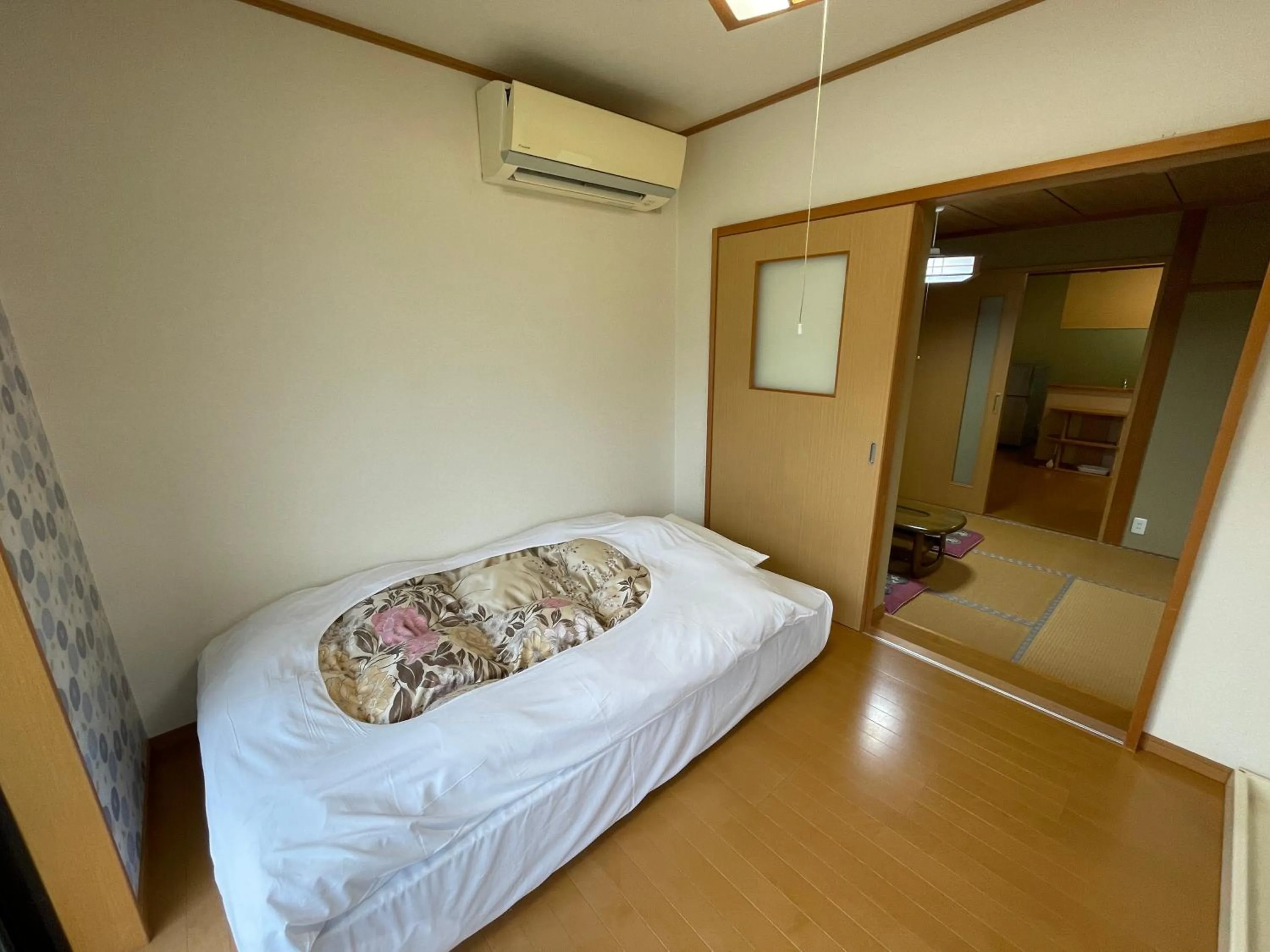 Bedroom, Bed in Hotel Isodokei