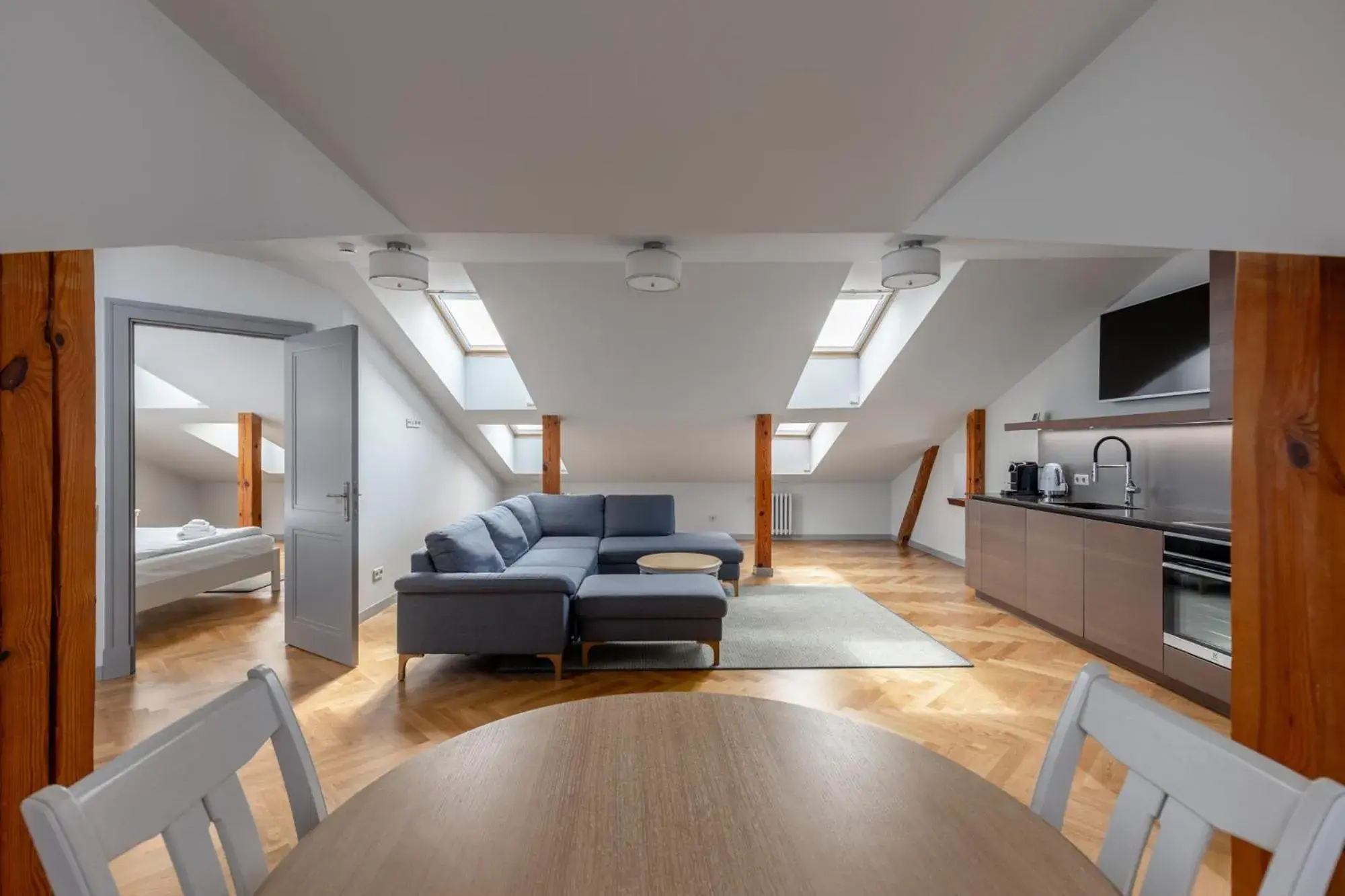 One-Bedroom Apartment Mansard in Roze Republikas Apartments One-Bedroom Apartment Mansard in Roze Republikas Apartments