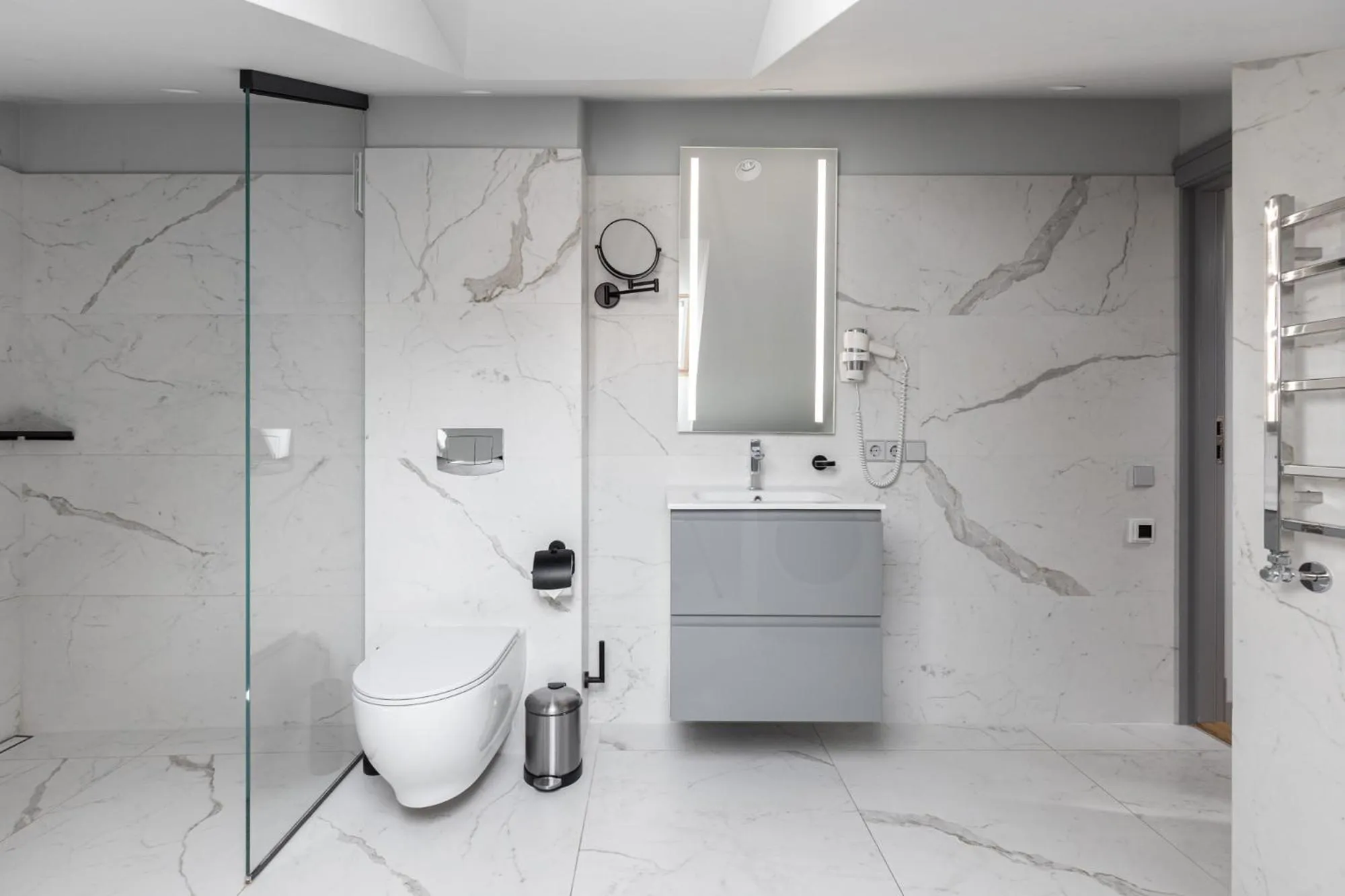 Roze Republikas Apartments