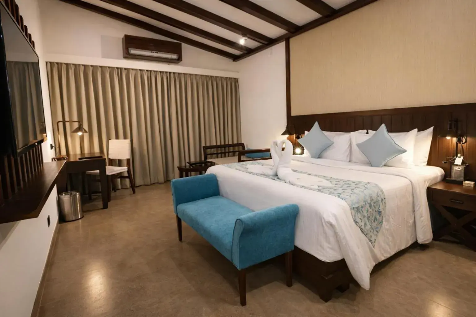 Bedroom, Bed in Regenta Jungle Resort Kabini Springs Bedroom, Bed in Regenta Jungle Resort Kabini Springs