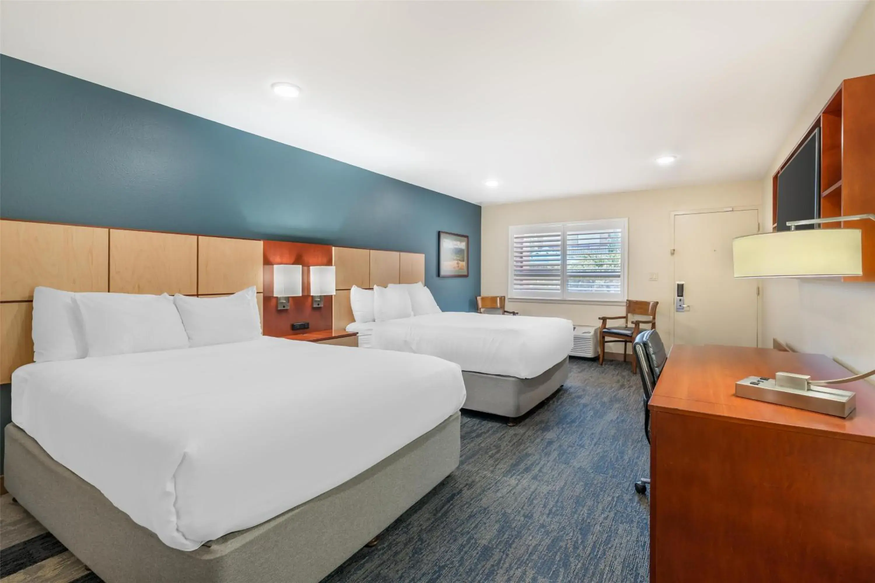 Bedroom, Bed in Best Western Plus Clocktower Inn Bedroom, Bed in Best Western Plus Clocktower Inn