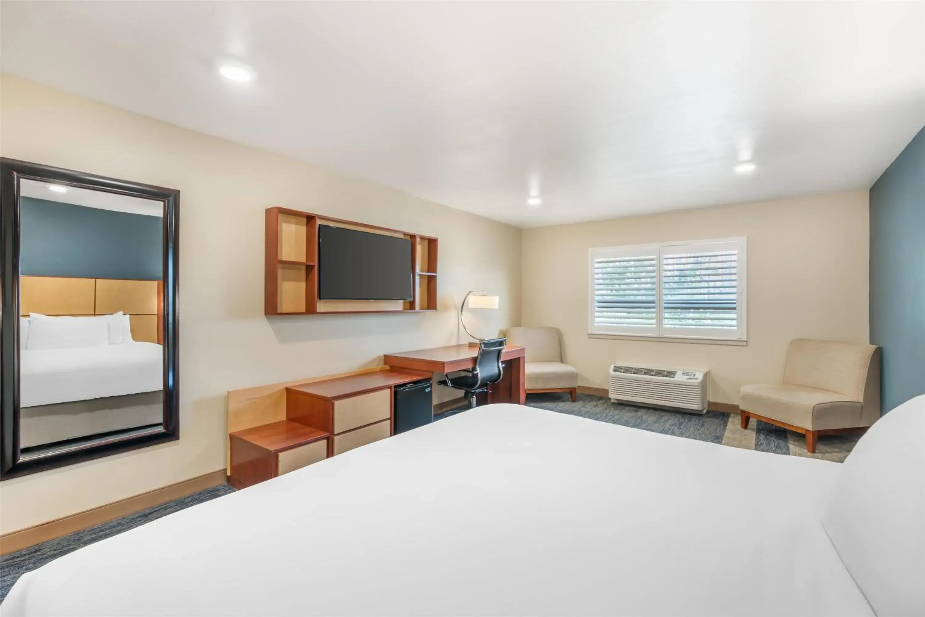 Bedroom, Bed in Best Western Plus Clocktower Inn Bedroom, Bed in Best Western Plus Clocktower Inn