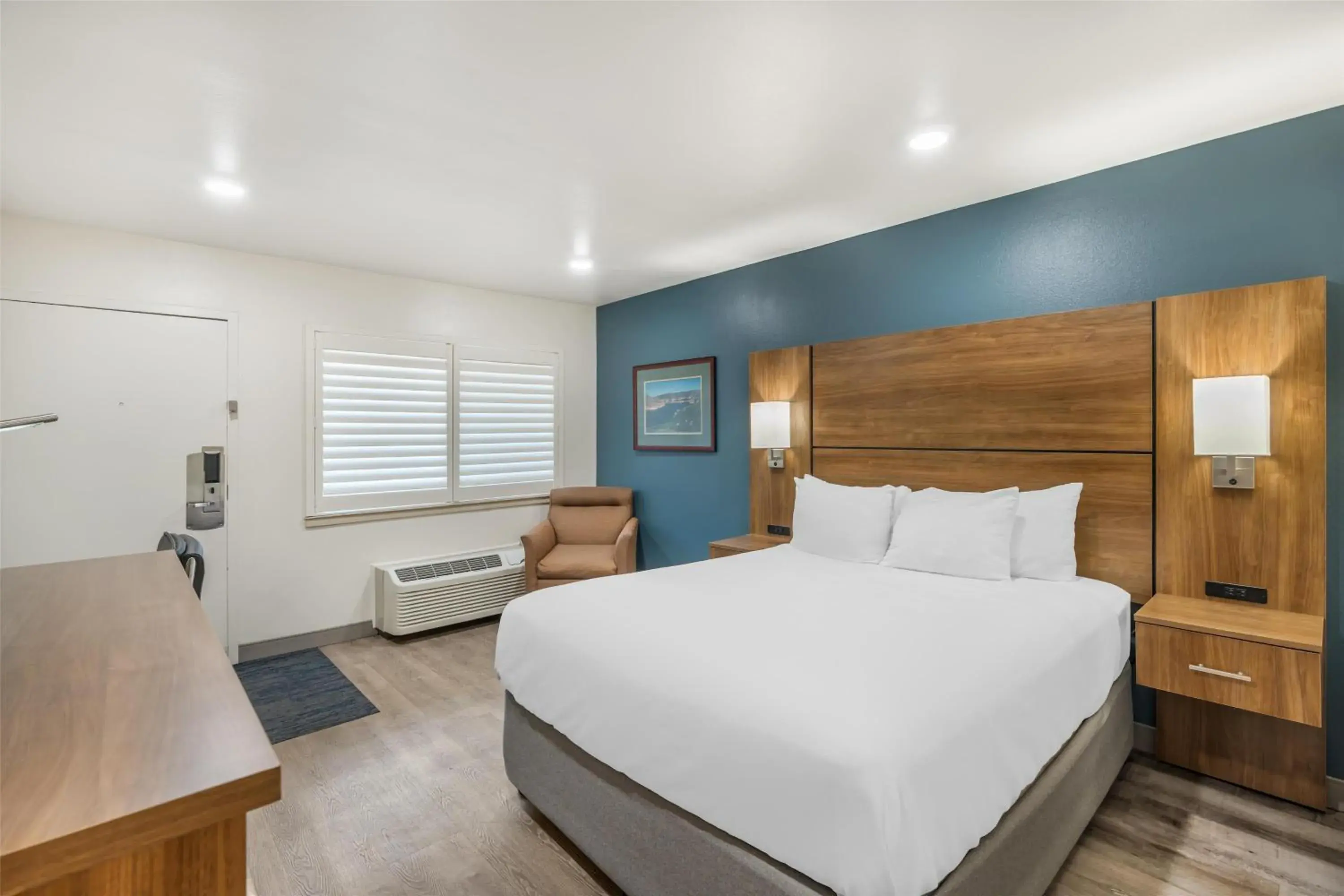 Queen Room - Non Smoking in Best Western Plus Clocktower Inn Queen Room - Non Smoking in Best Western Plus Clocktower Inn