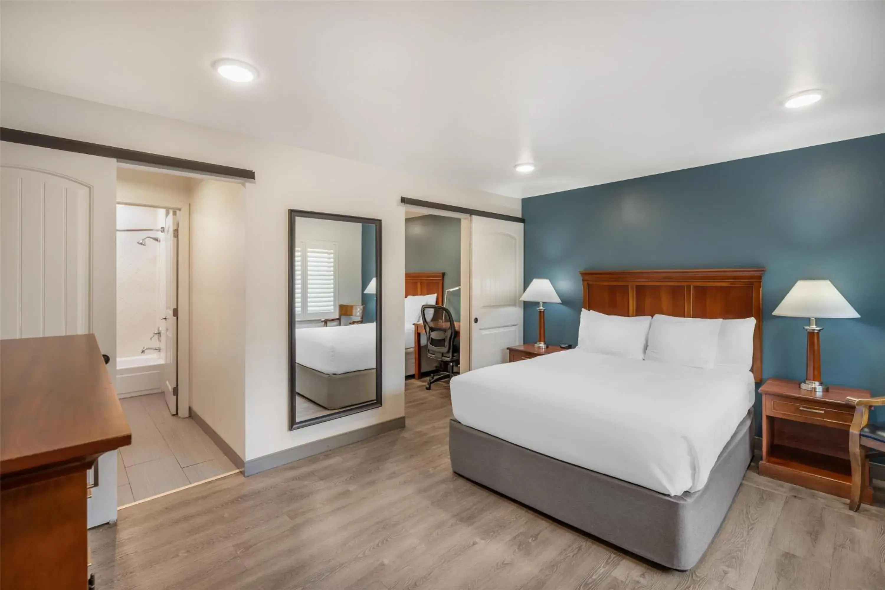 Bedroom, Bed in Best Western Plus Clocktower Inn Bedroom, Bed in Best Western Plus Clocktower Inn