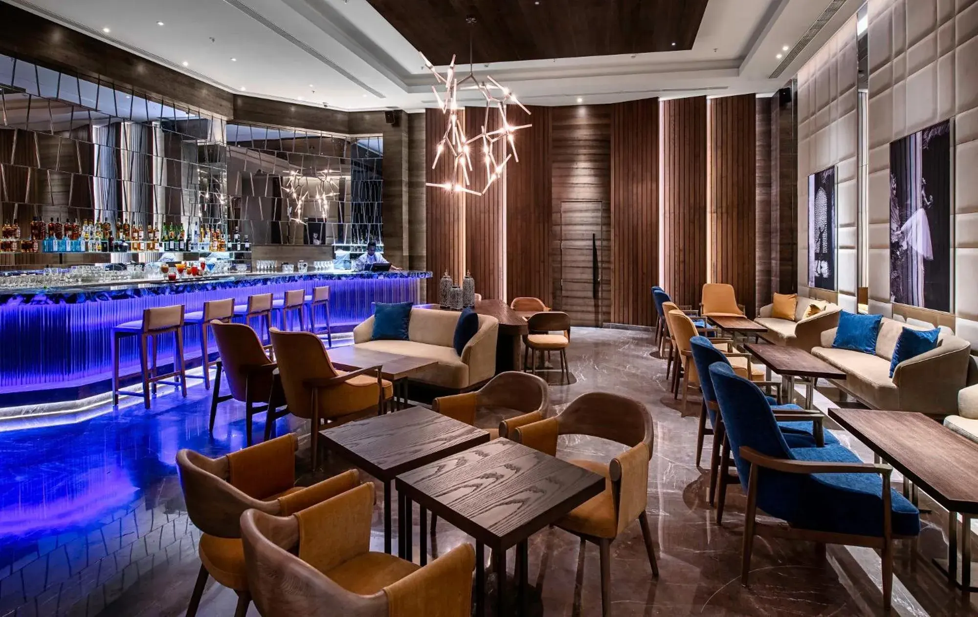 Lounge or bar in Vivanta Bhubaneswar DN Square Lounge or bar in Vivanta Bhubaneswar DN Square