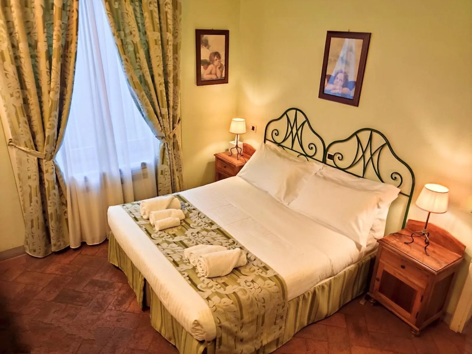 Bedroom, Bed in Palazzo Mari