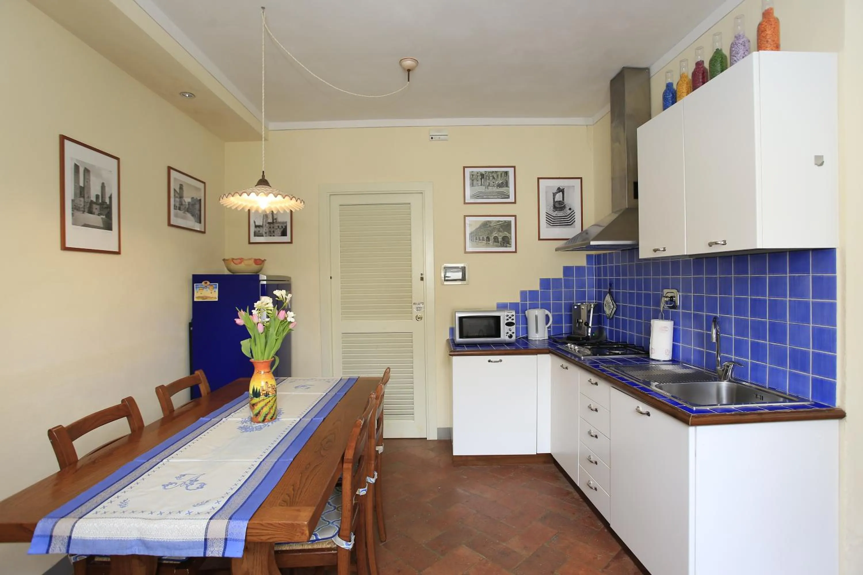 Communal kitchen in Palazzo Mari