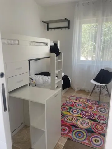 Photo of the whole room in Croissant de Lune