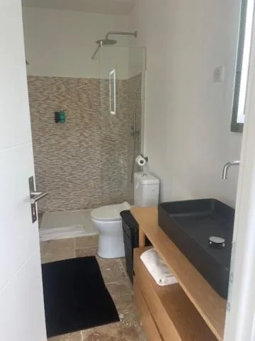 Bathroom in Croissant de Lune