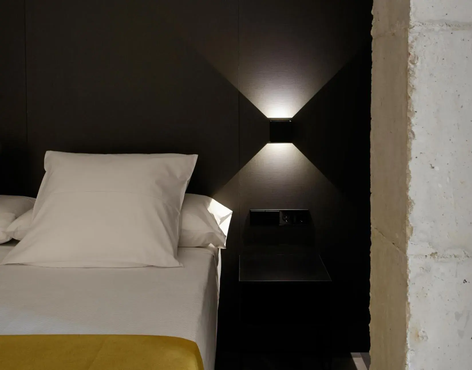 Decorative detail, Bed in Fetén Decorative detail, Bed in Fetén