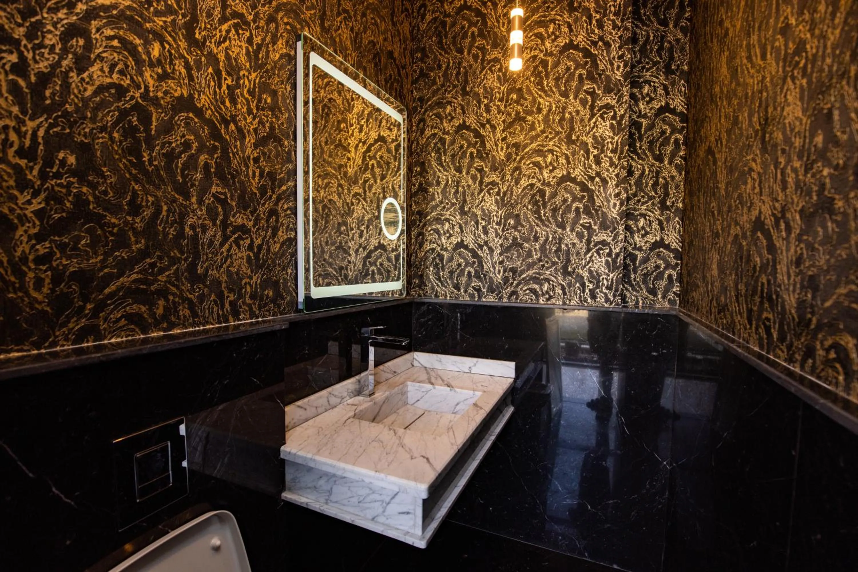 Bathroom, Bed in Villa 55