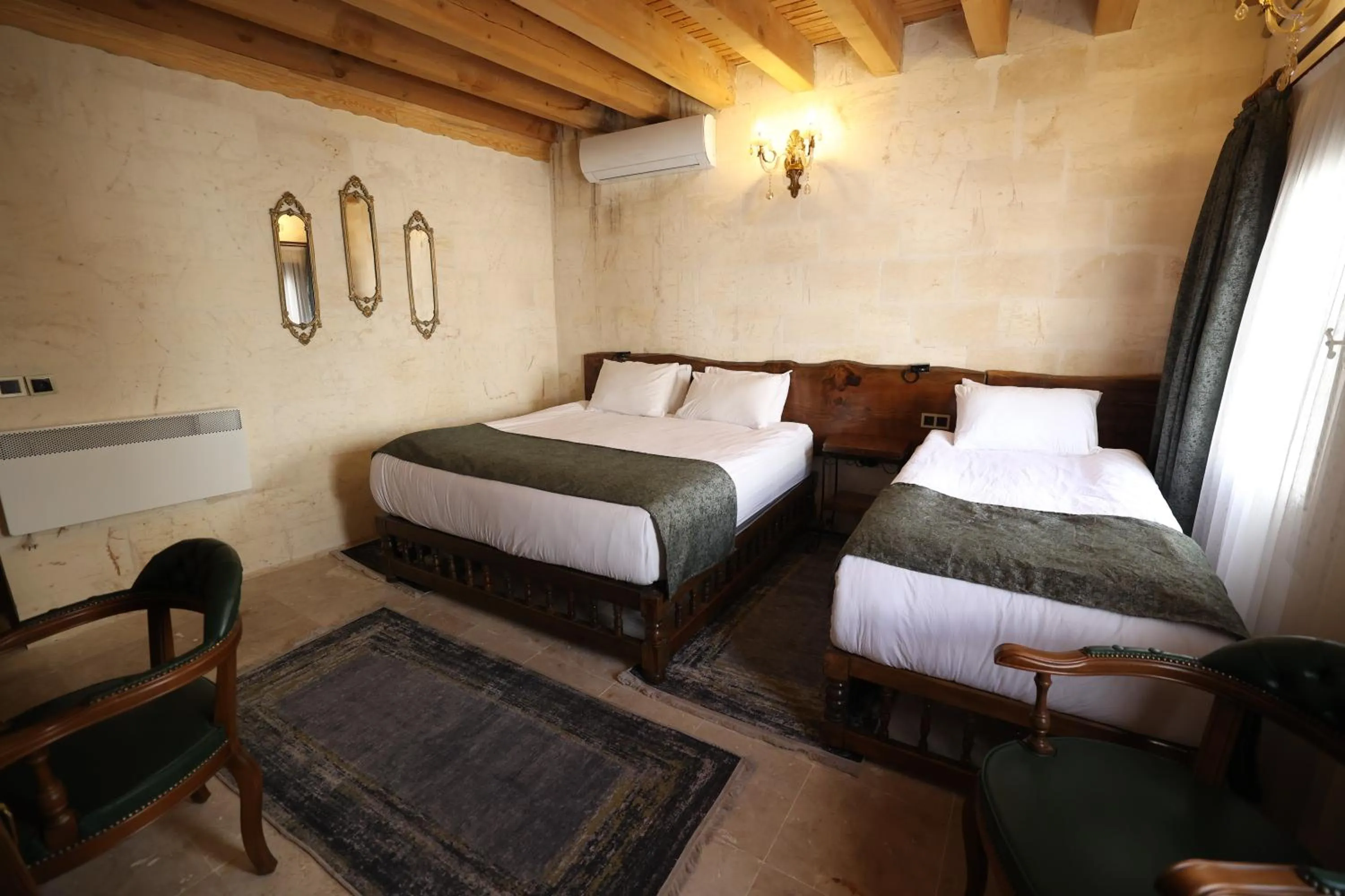 Bedroom, Bed in Tessera Hotel