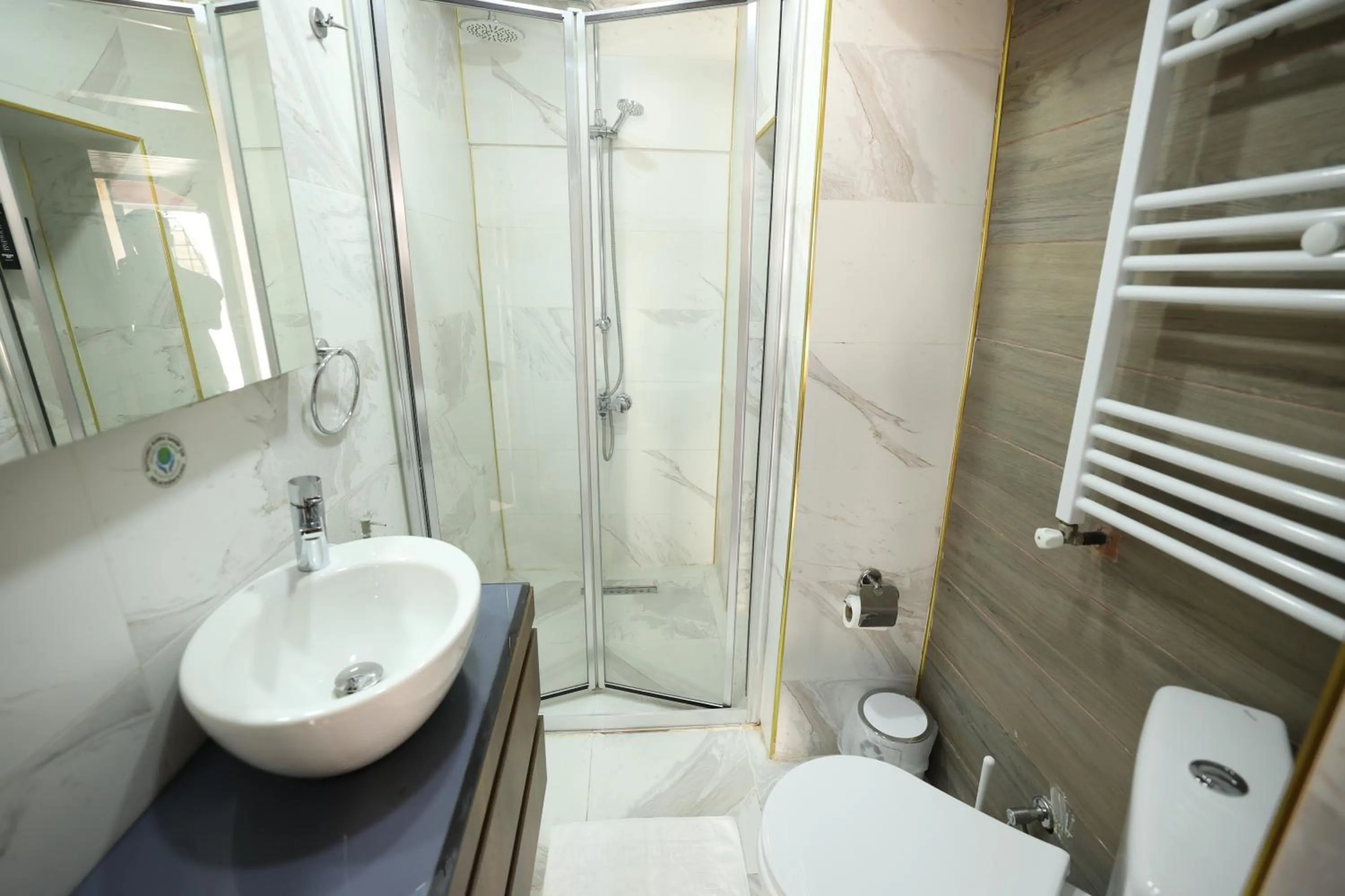 Bathroom in Tessera Hotel