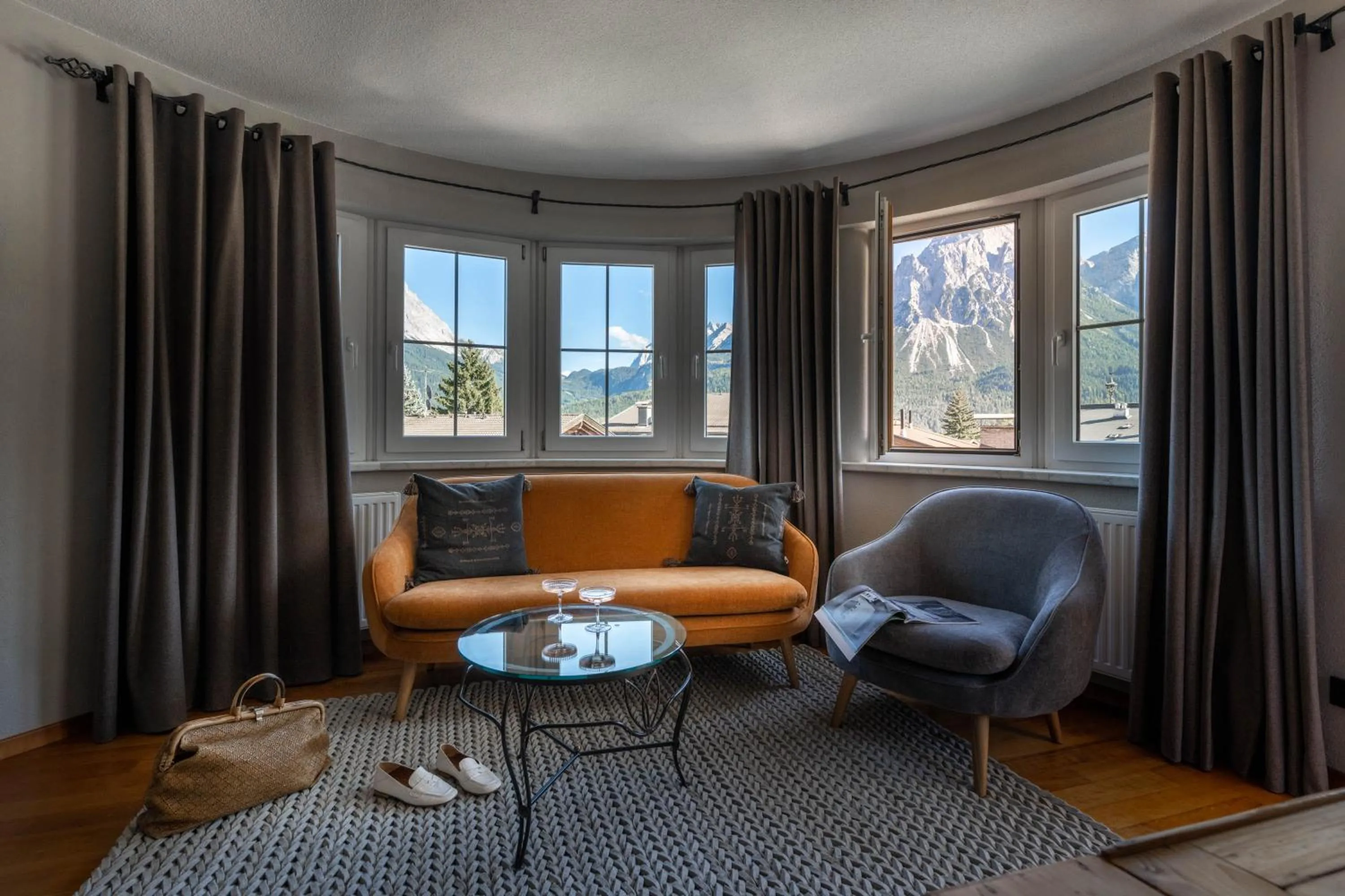 Living room in Boutique Hotel Bellevue Lermoos