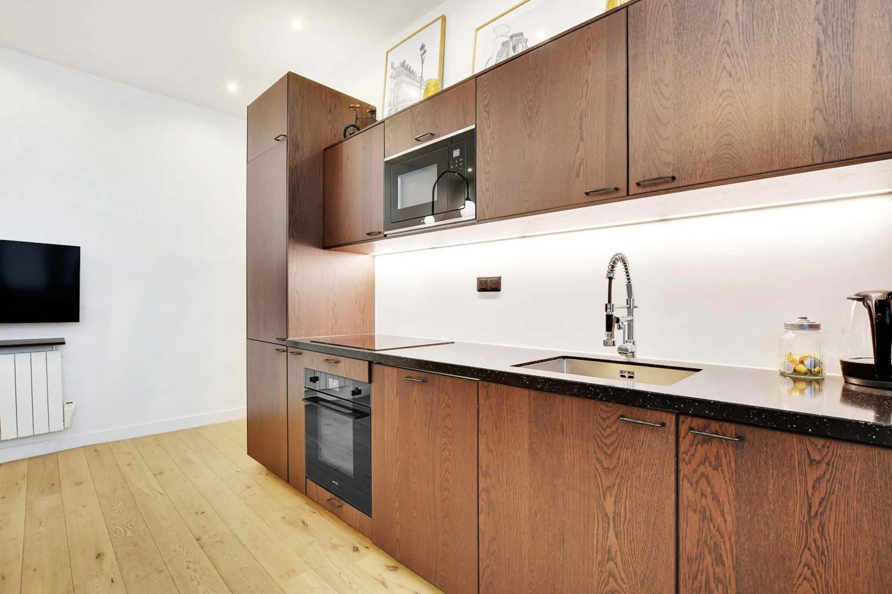 TV and multimedia in Pick A Flat's Apartment in Reuilly-Diderot - Rue Claude Tillier