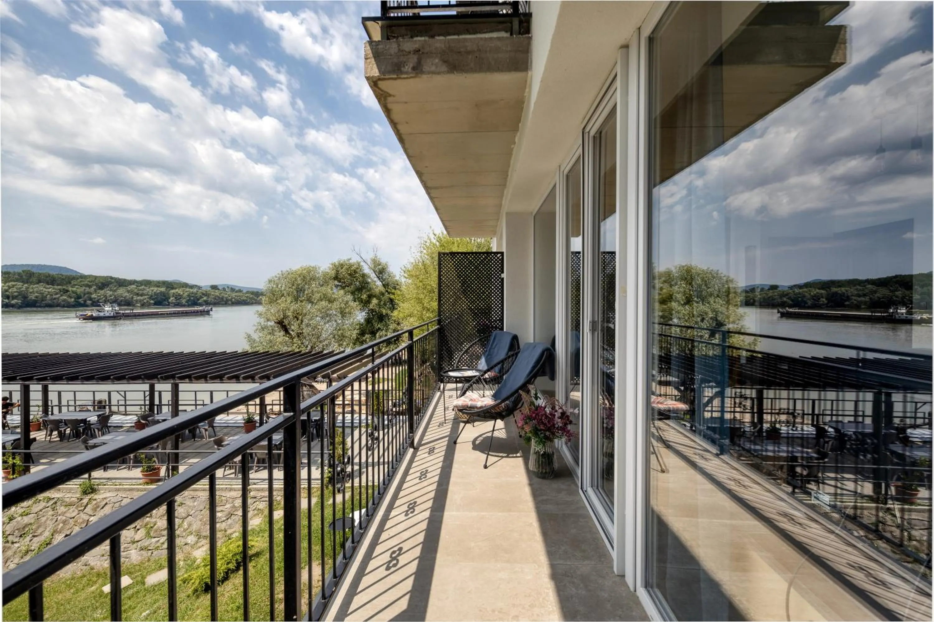 Balcony/Terrace in Duna P'Art Panzió