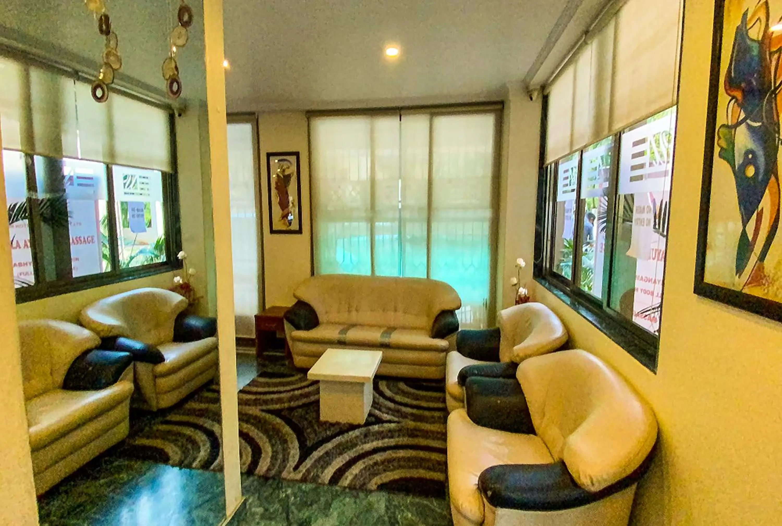 Lobby or reception in Aron Resort Lonavala - Near Old Mumbai Pune Highway
