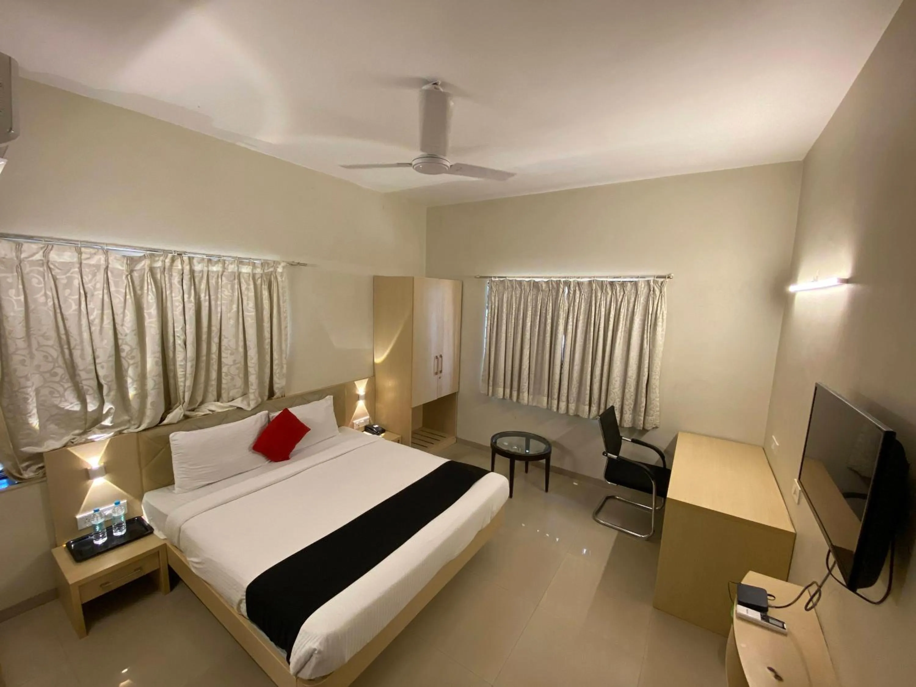 Bed in Aron Resort Lonavala - Near Old Mumbai Pune Highway