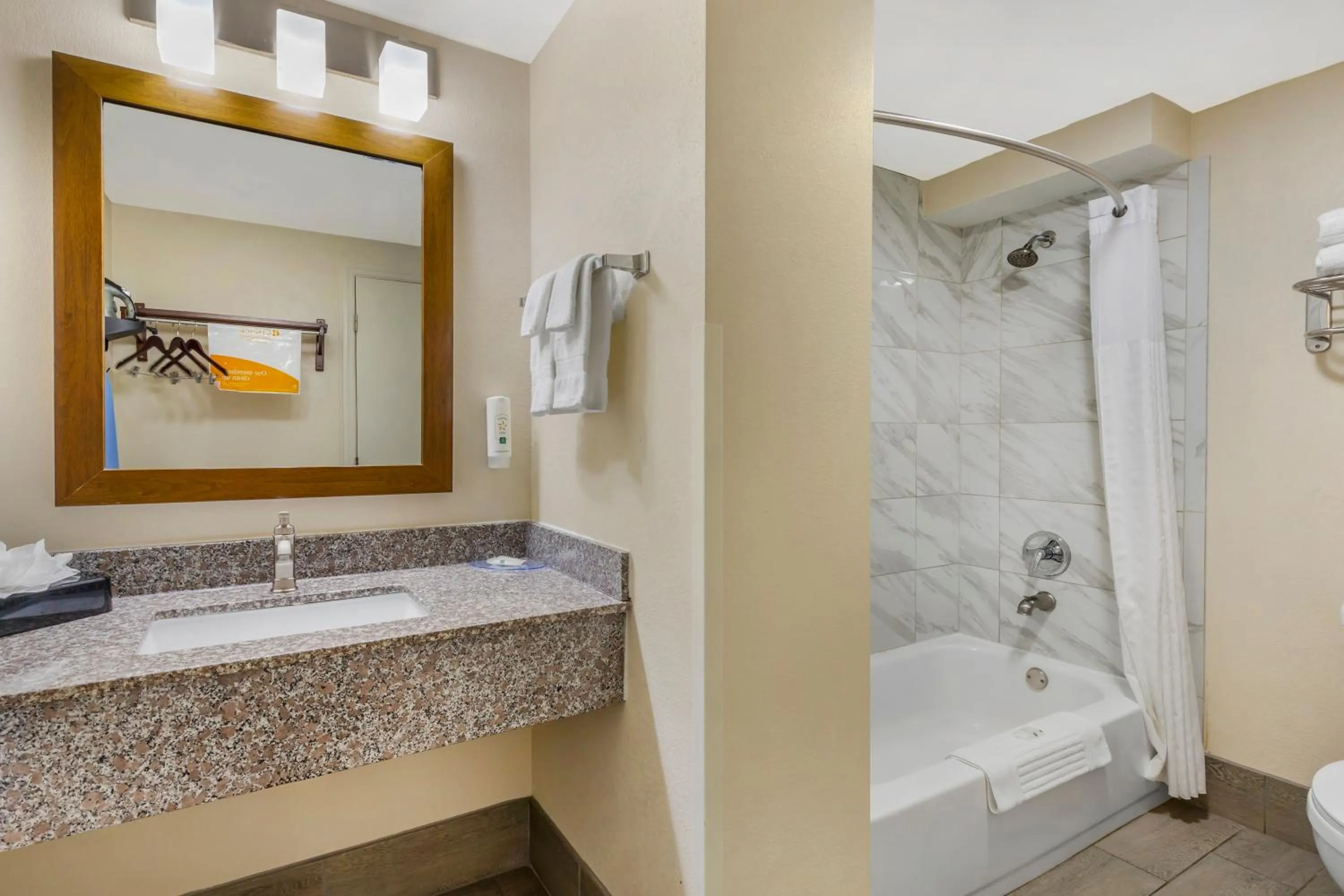 Quality Inn & Suites Spring Lake - Fayetteville near Fort Bragg