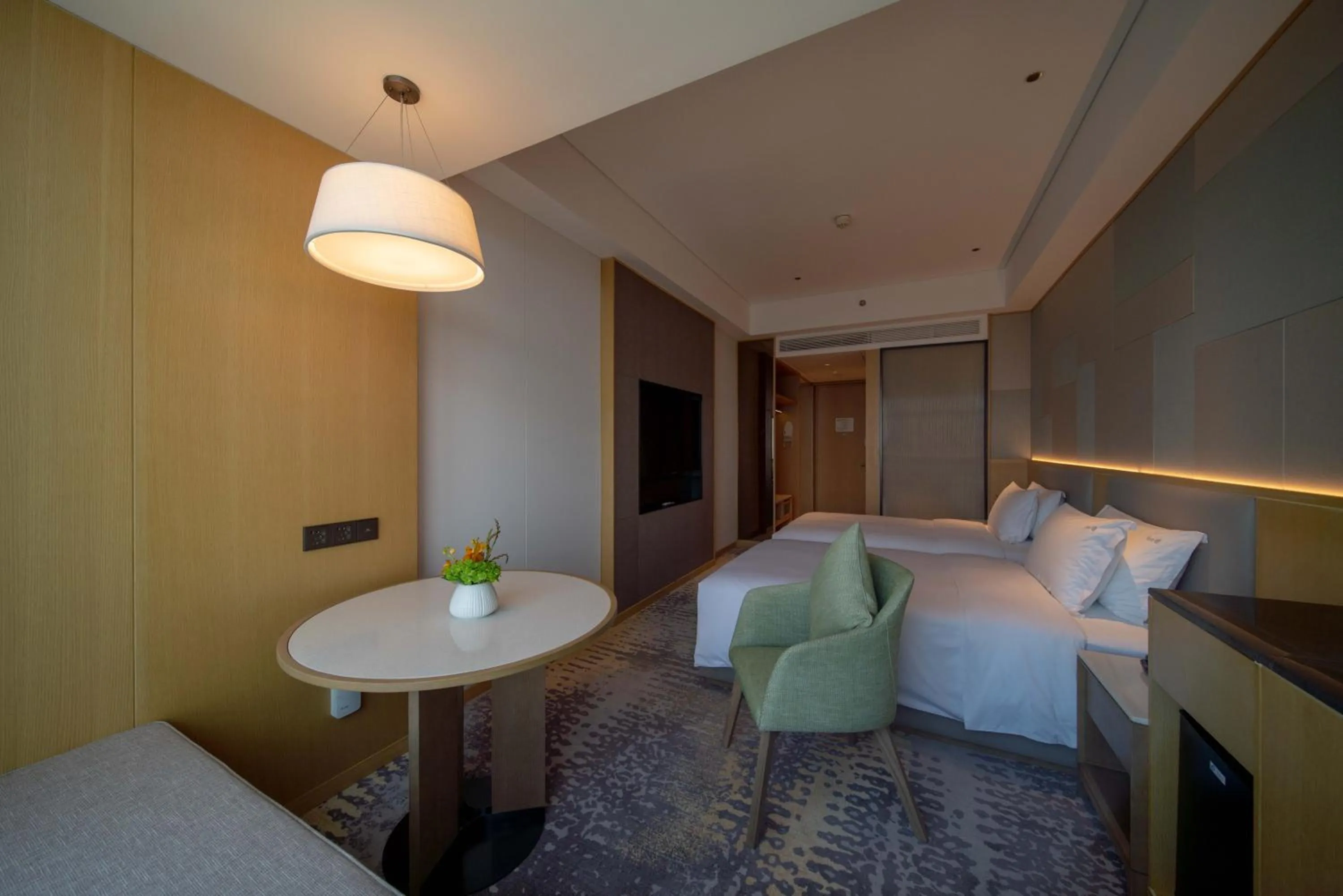 Bed in Holiday Inn Qinhuangdao Haigang