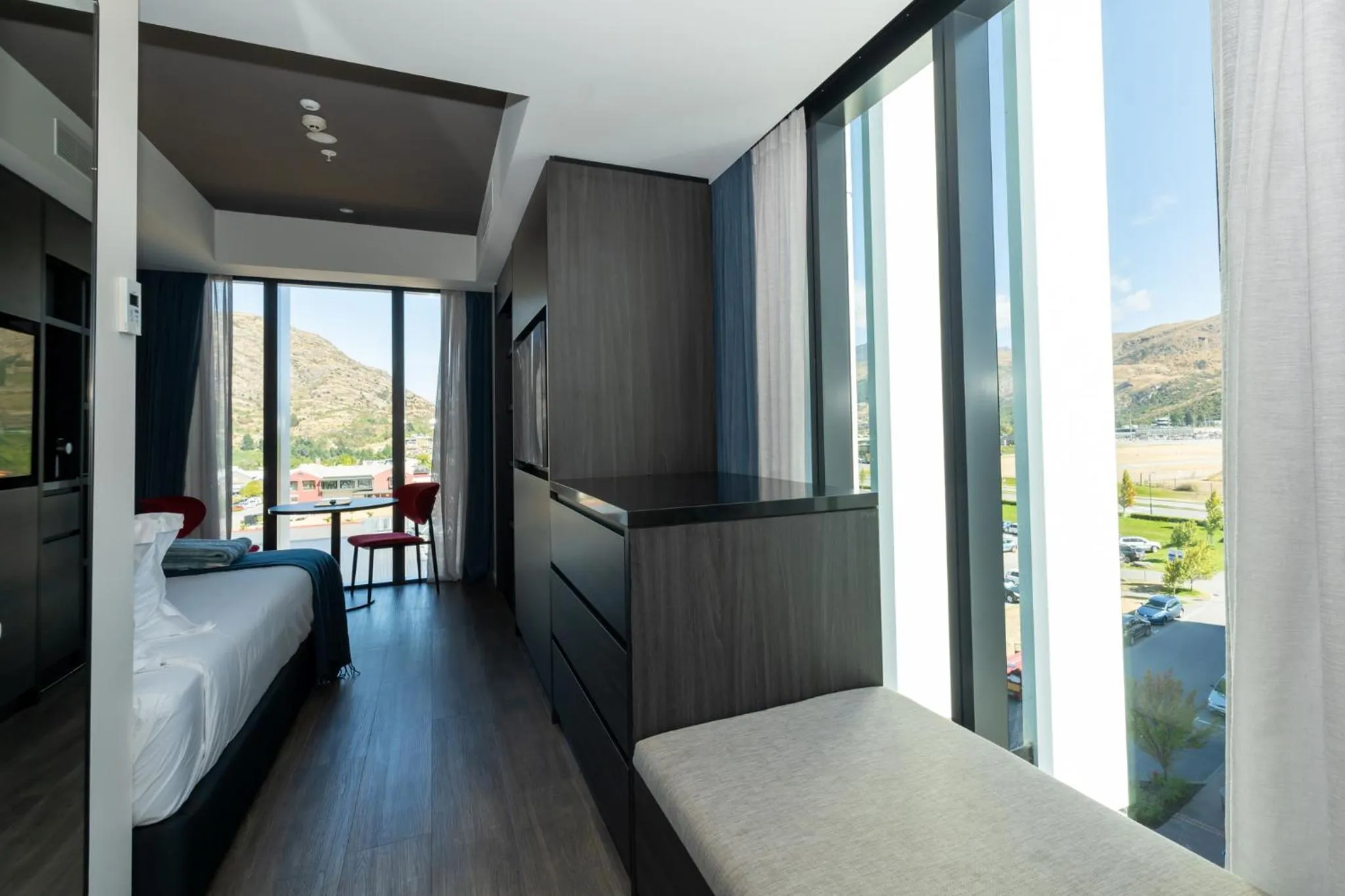 Bed in Holiday Inn Queenstown Remarkables Park