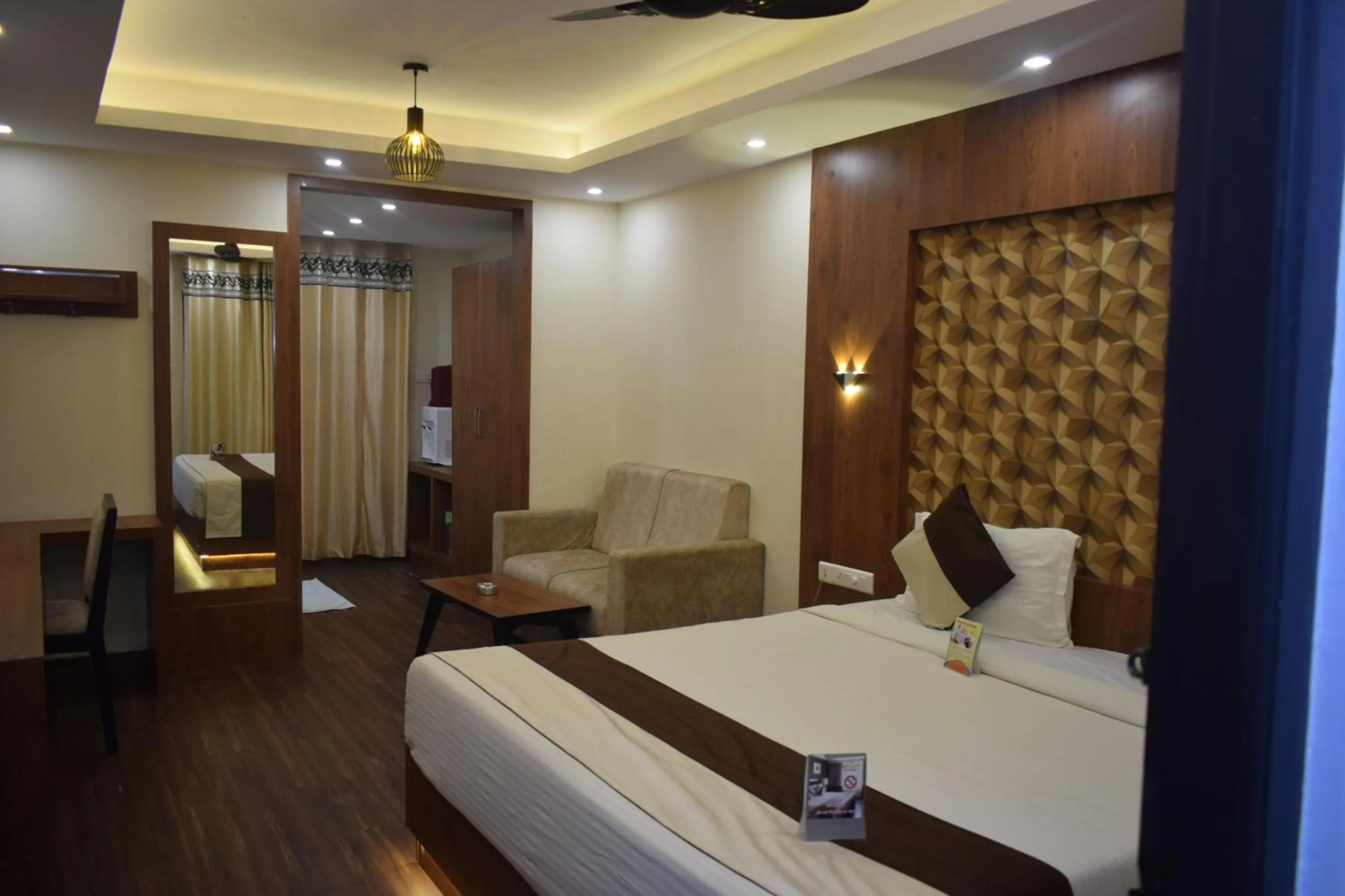 Bedroom, Bed in Hotel Apple Valley