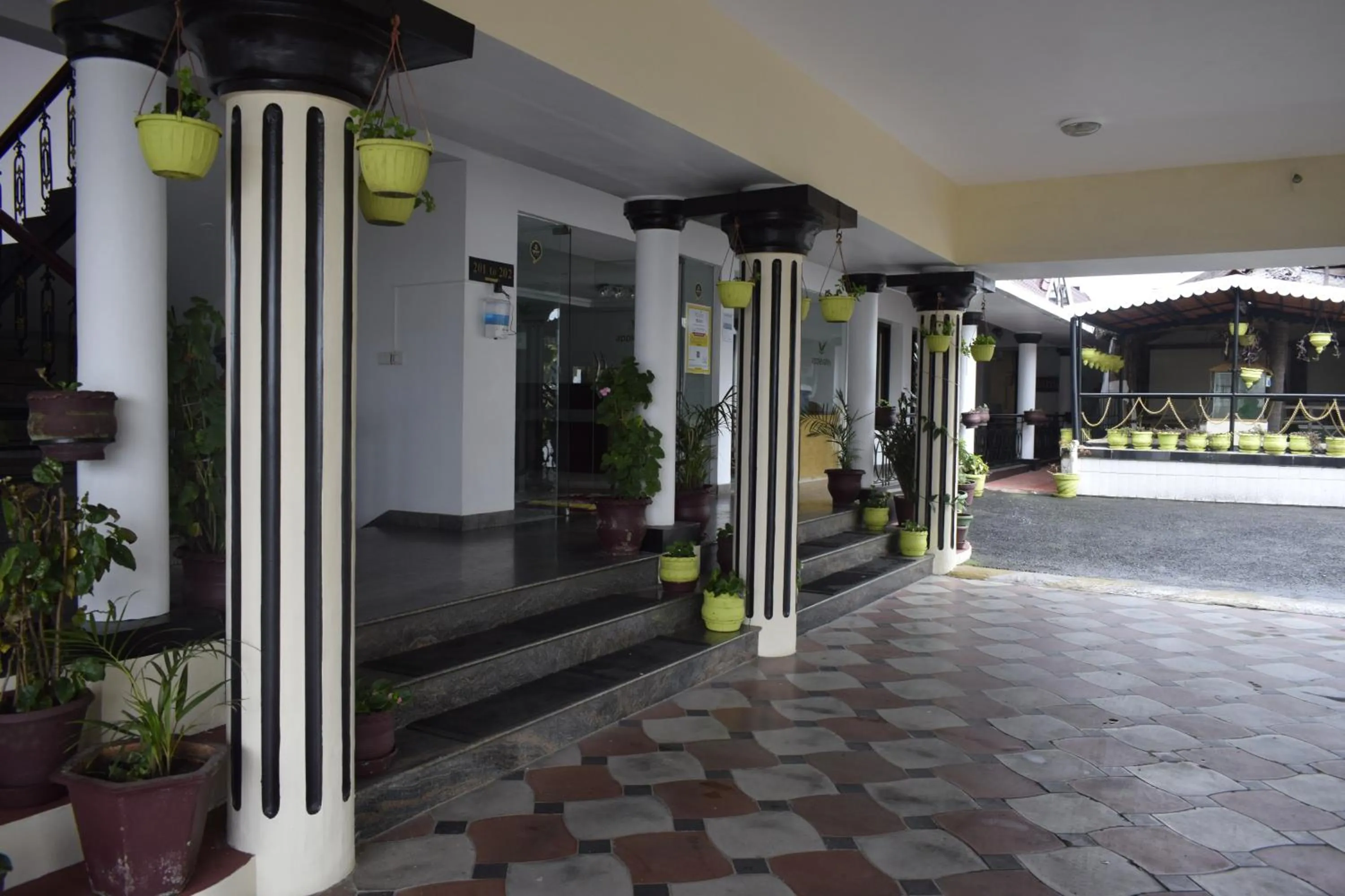 Facade/entrance in Hotel Apple Valley