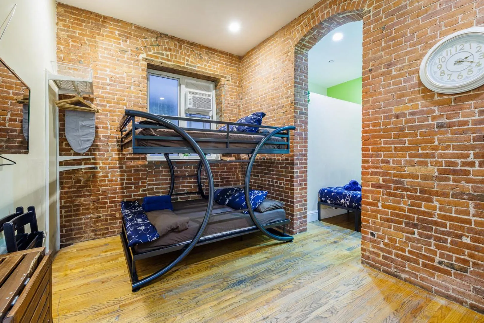 TV and multimedia in Studios in New York