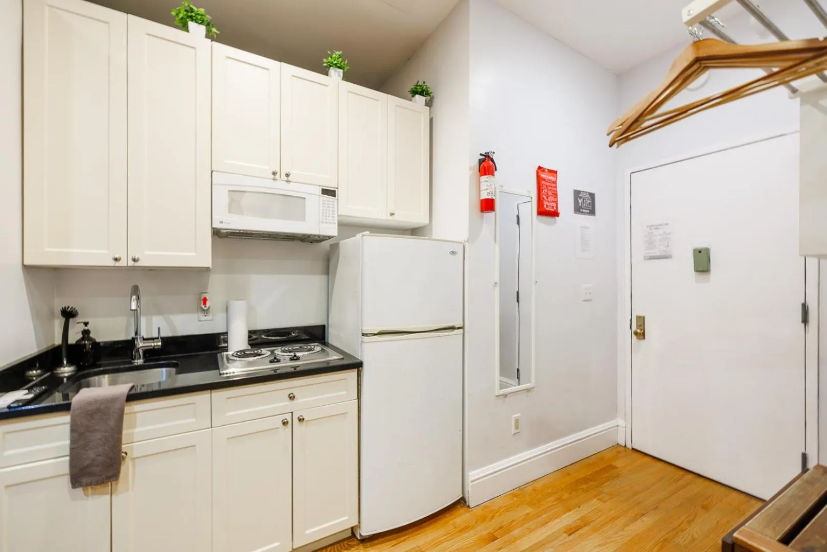 Kitchen or kitchenette in Studios in New York