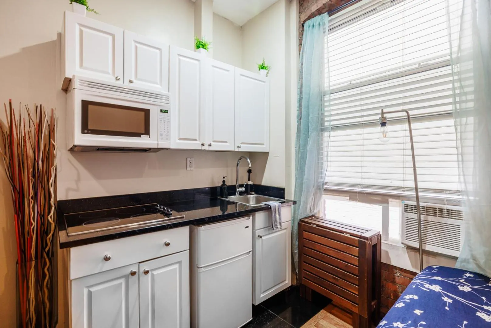 Kitchen or kitchenette in Studios in New York