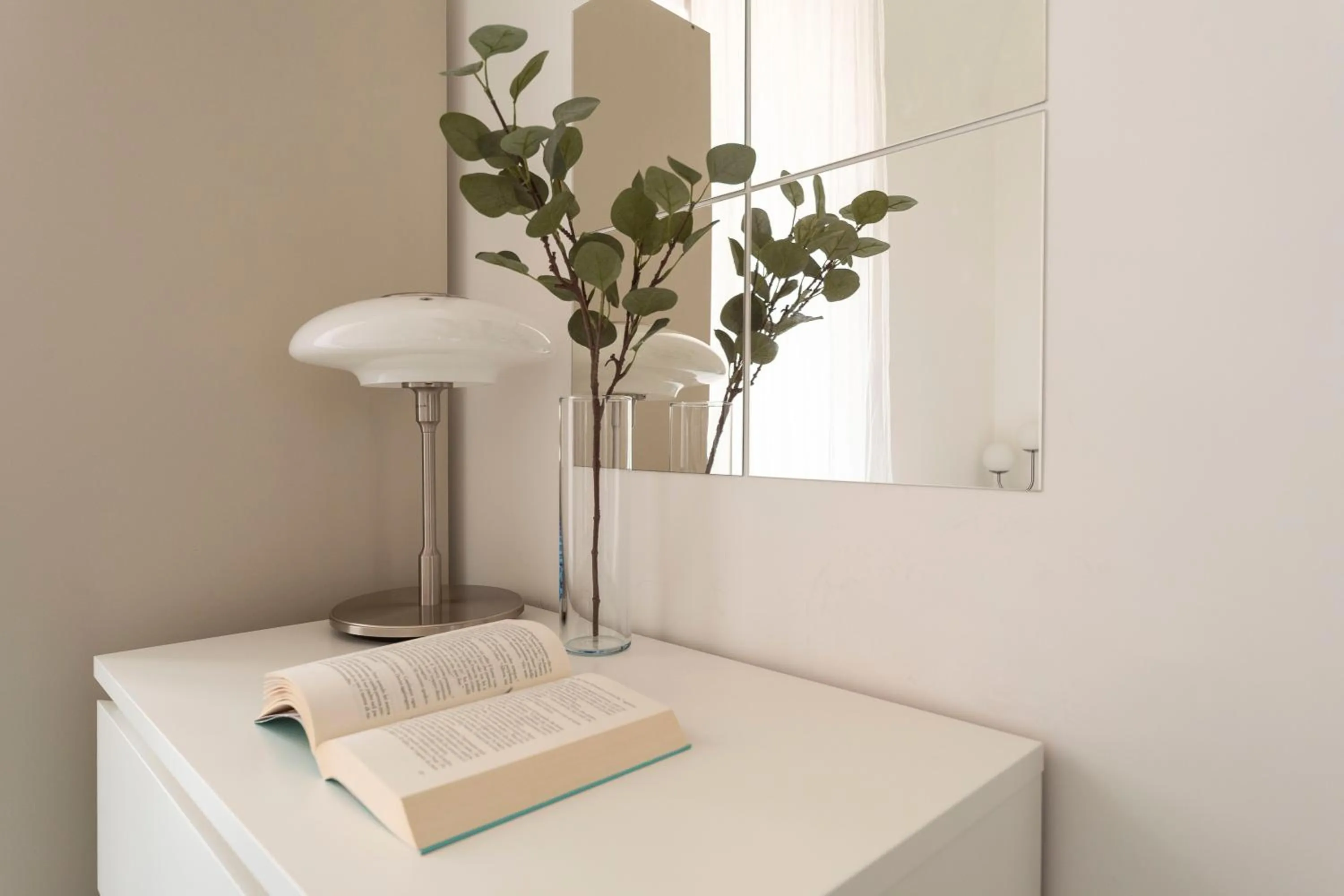 hair dresser in FLAT 07 - New Opening