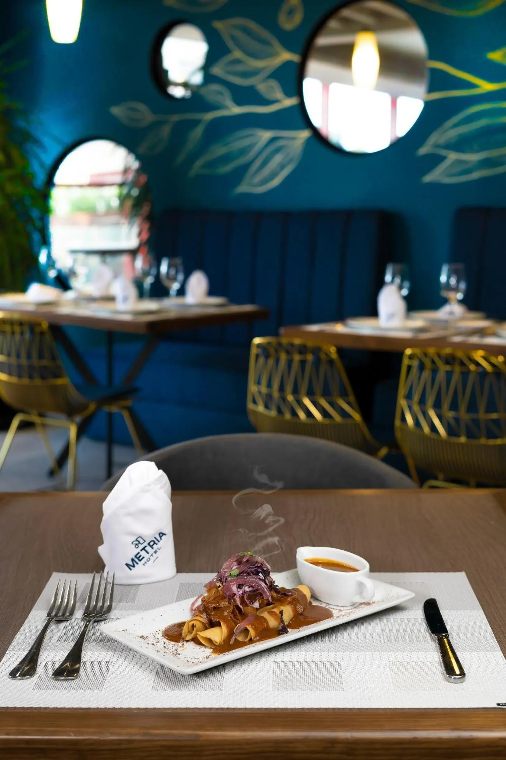 Meals in Metria Hotel