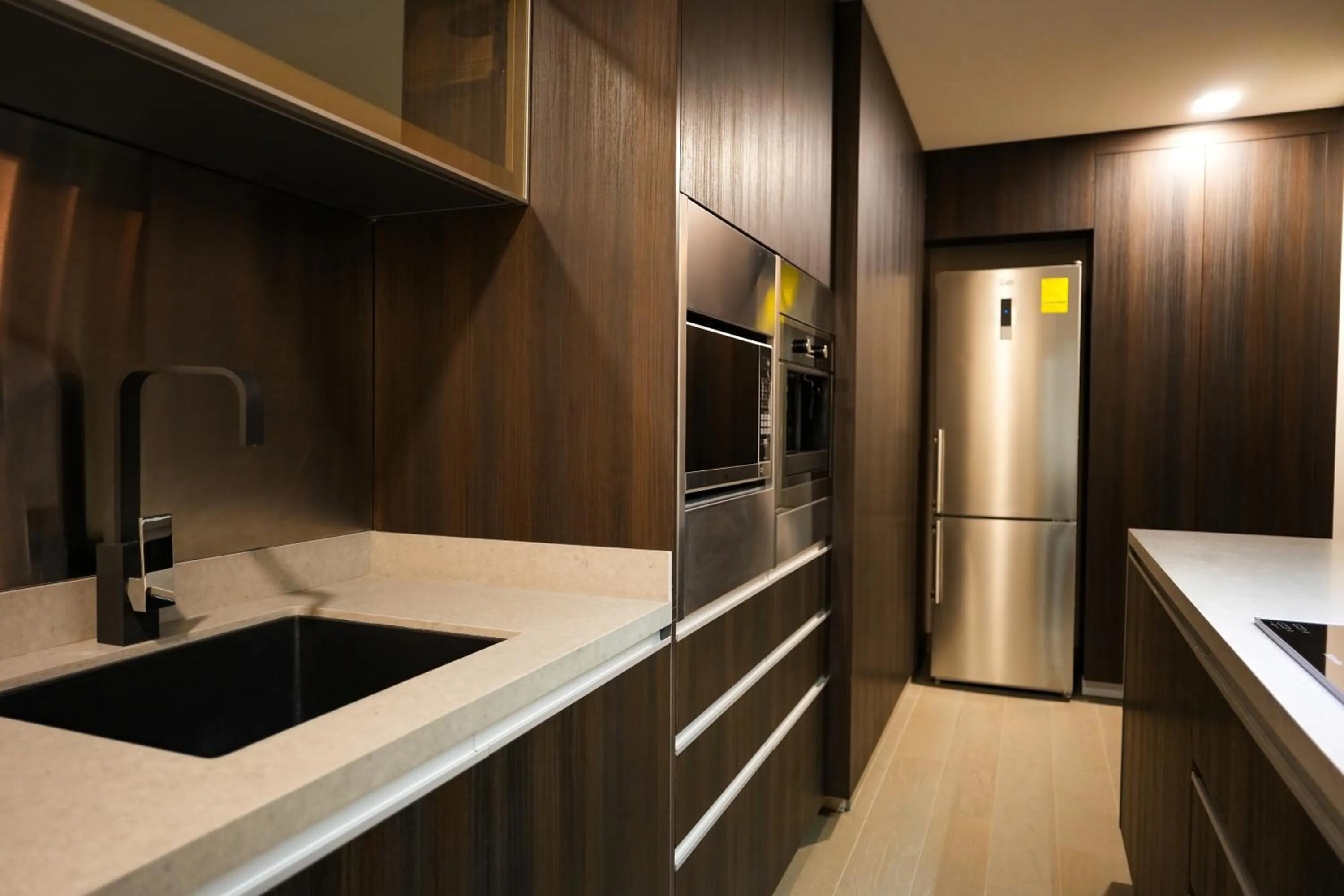 Kitchen or kitchenette in Metria Hotel