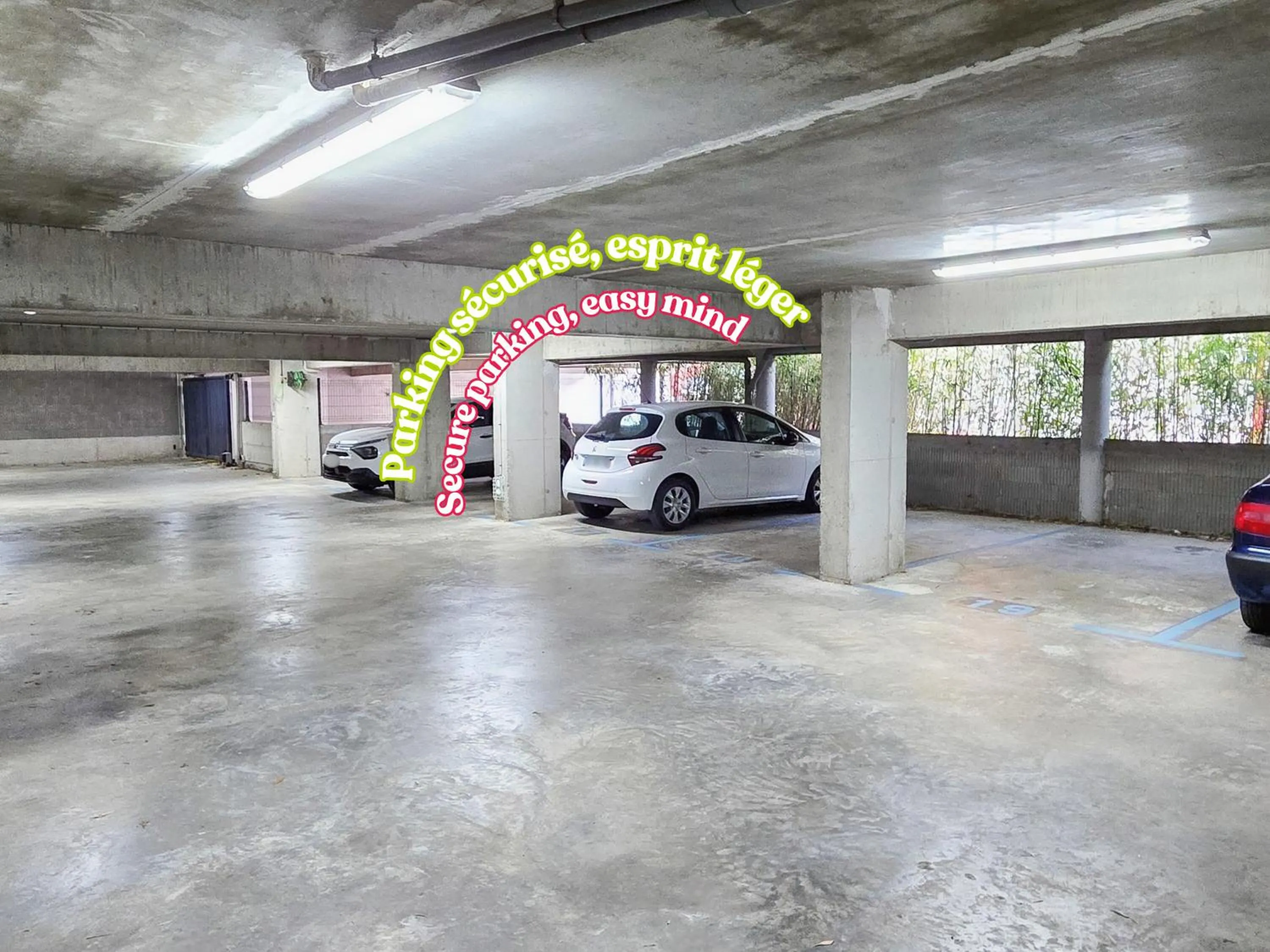 Parking in B&B HOTEL Rodez Bourran