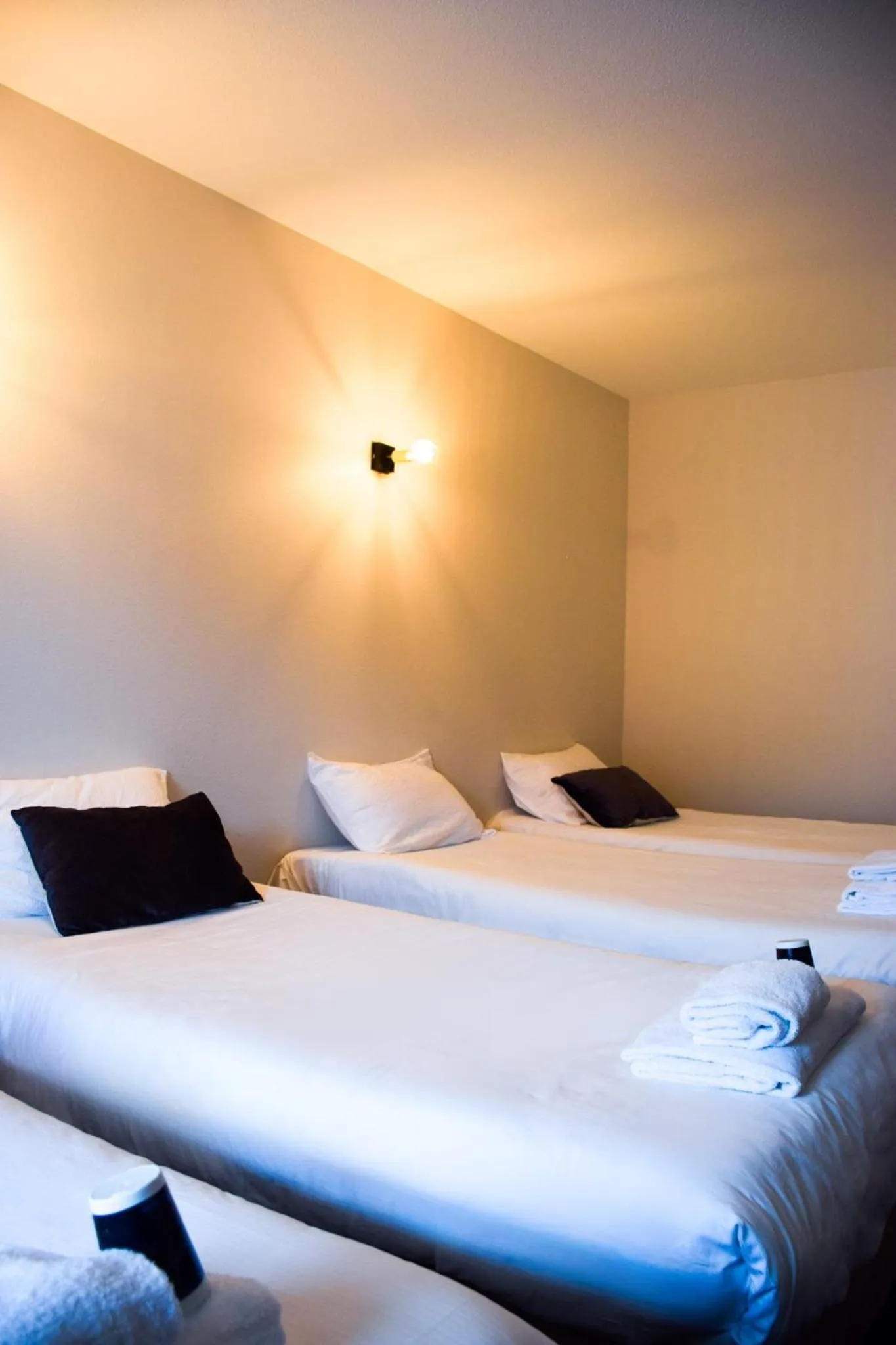 Bedroom, Bed in B&B HOTEL Rodez Bourran