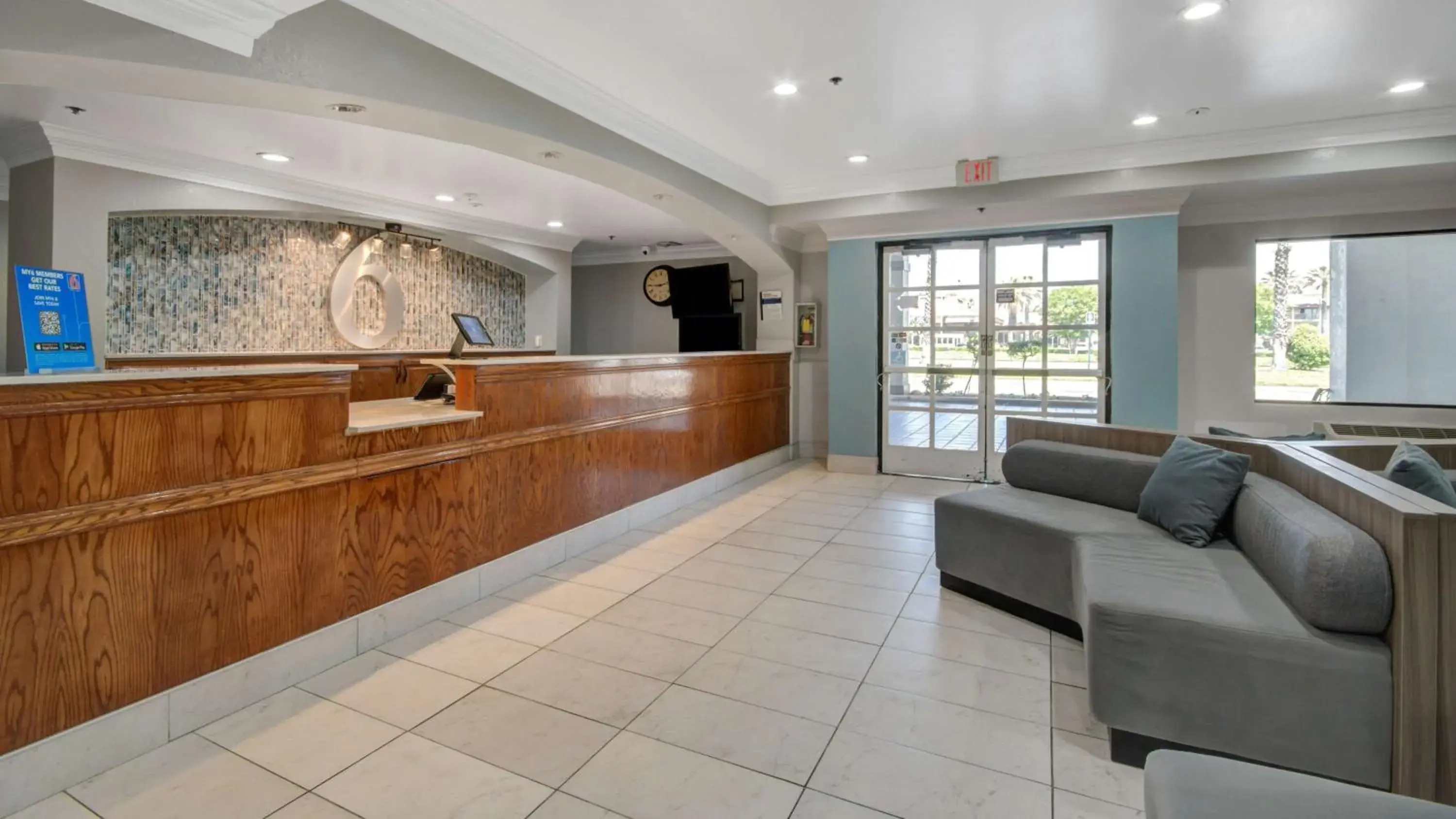 Lobby or reception in Studio 6 Ontario CA Convention Center Airport Lobby or reception in Studio 6 Ontario CA Convention Center Airport