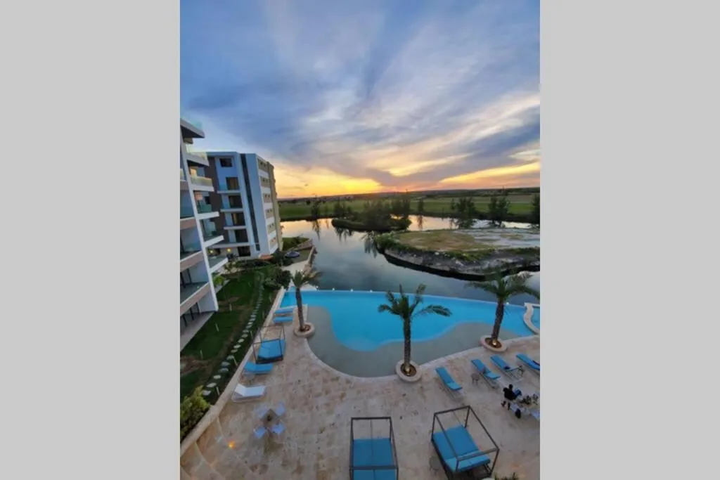 Swimming pool in ll Lago at Juanillo Beach