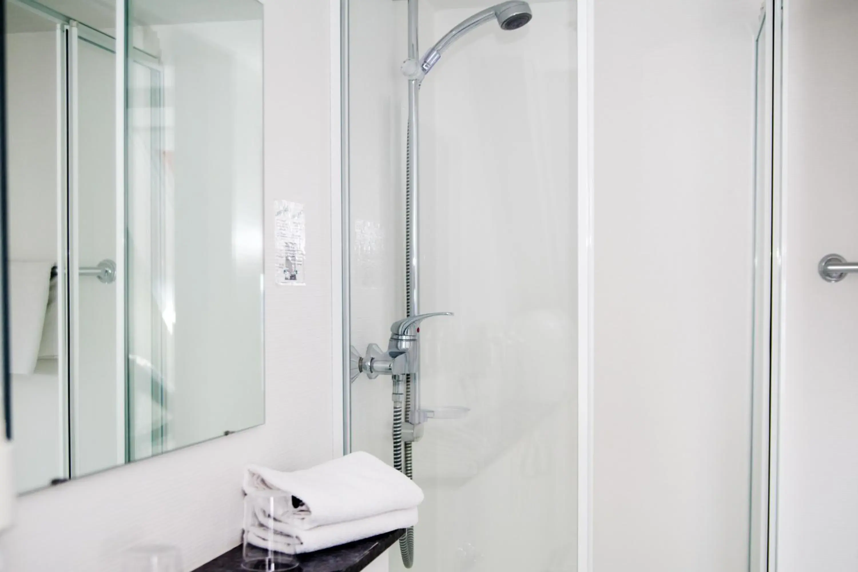 Double Room in City Hotel Double Room in City Hotel