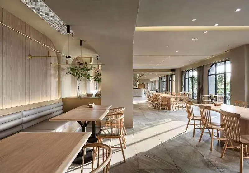 Restaurant/places to eat in Ebo Hotel