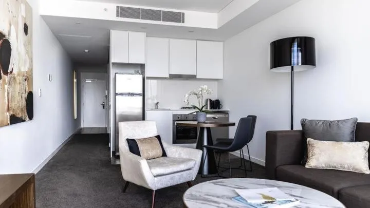 KOZYGURU Chatswood Luxury Studio Walk to Chatswood Chase NCH088-721