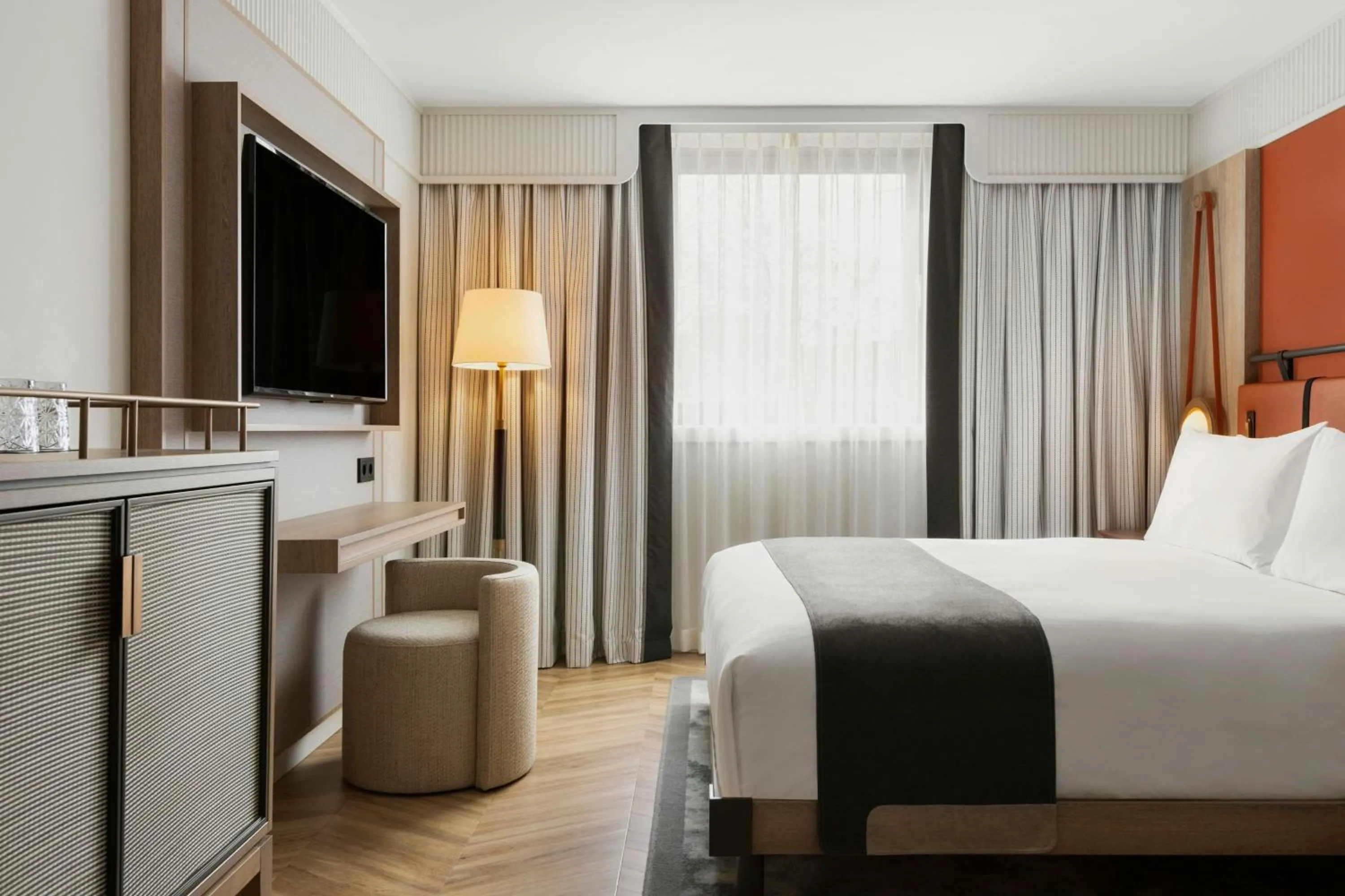 Photo of the whole room, Bed in Imperial Riding School, Autograph Collection